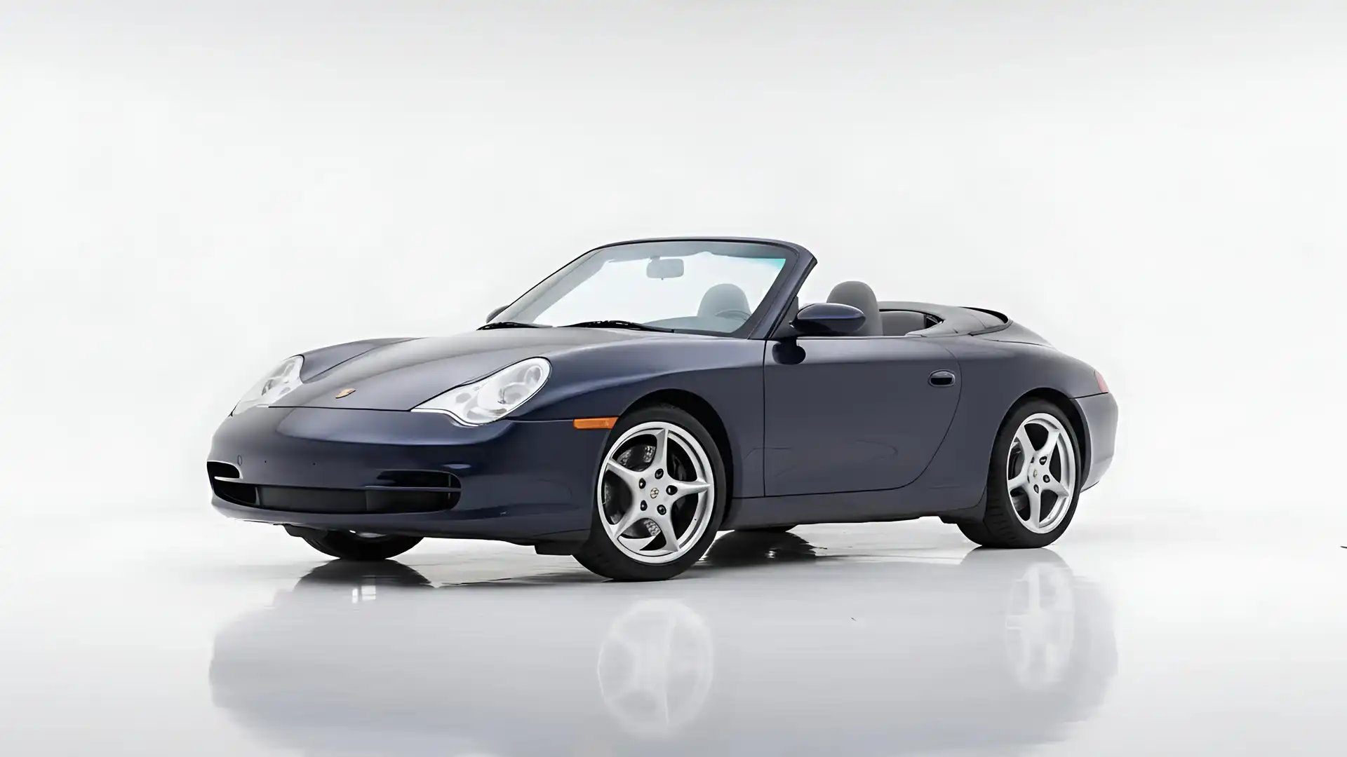 2002 Porsche 911 Carrera Cabriolet's photo