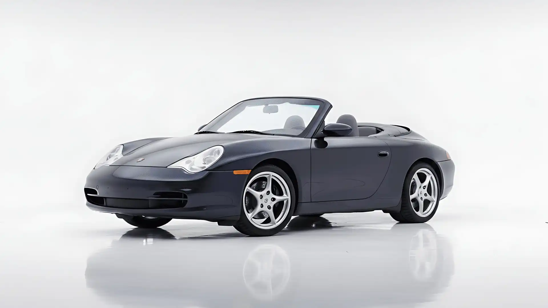 2002 Porsche 911 Carrera Cabriolet's photo