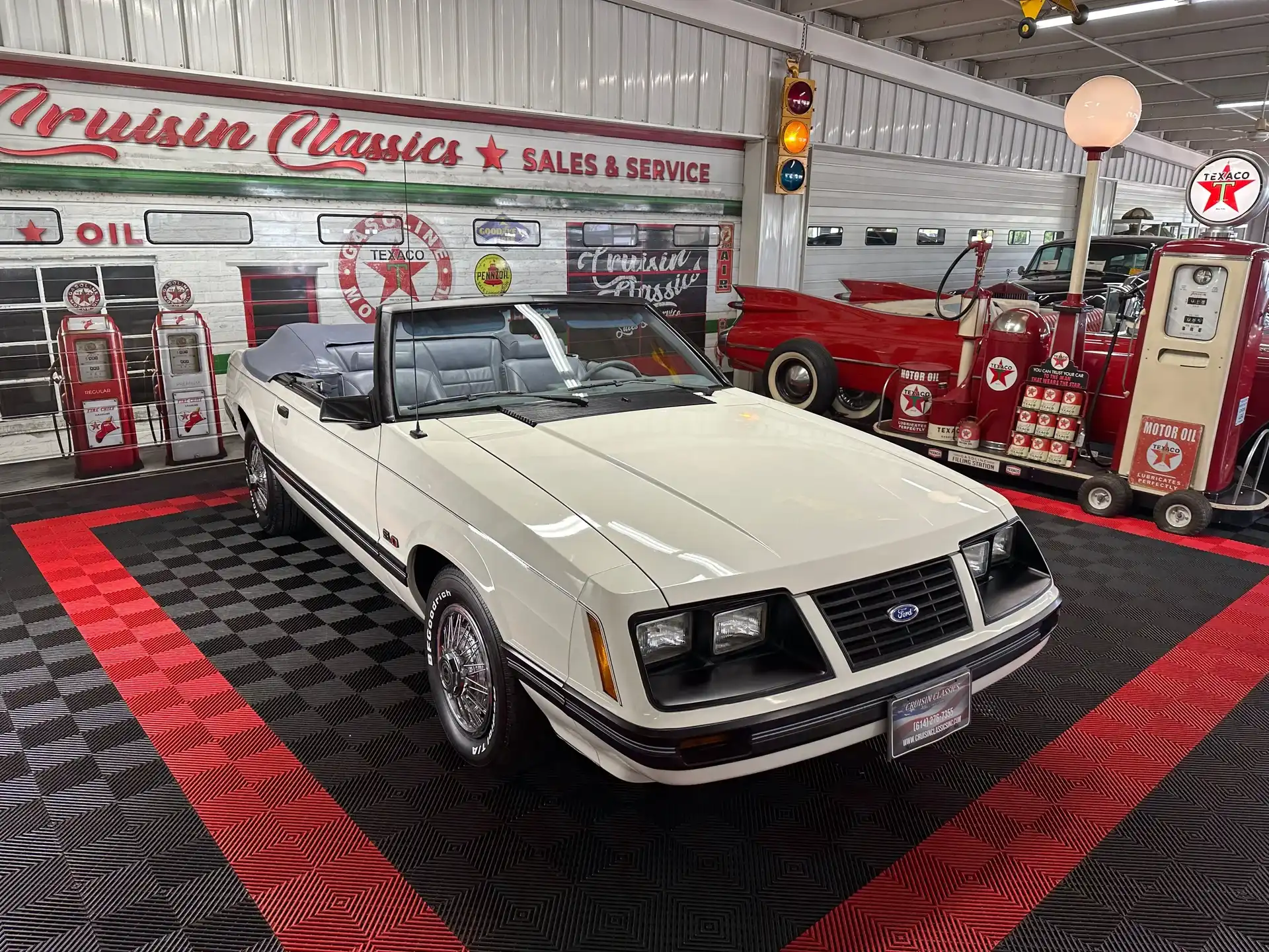 1983 Ford Mustang's photo