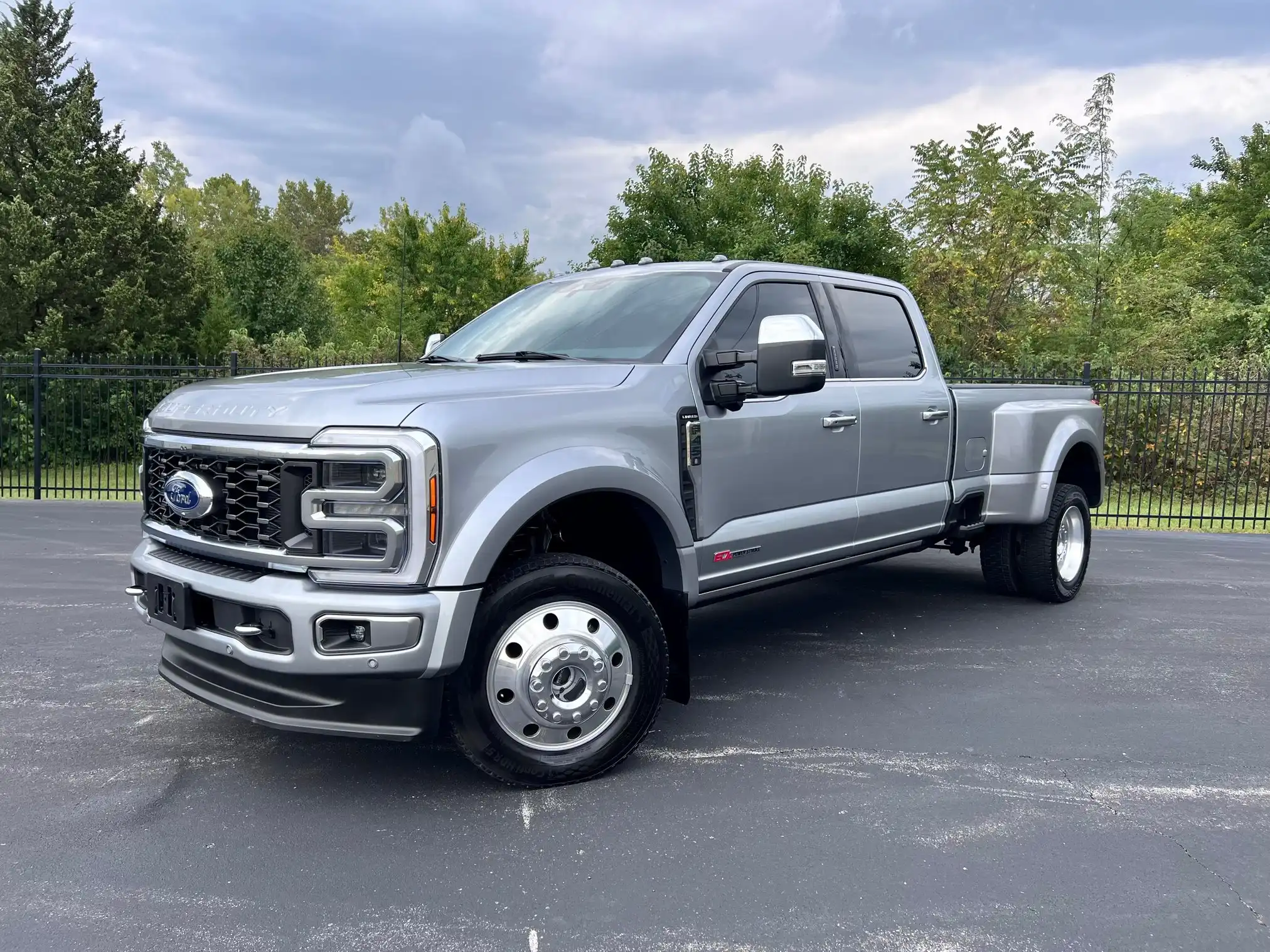 2024 Ford F-450 Limited 4x4 Crew Cab 8' Box DRW's photo
