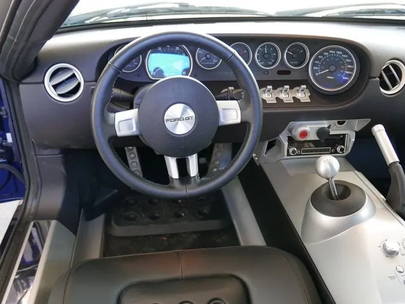 2006 Ford GT Base photo 4