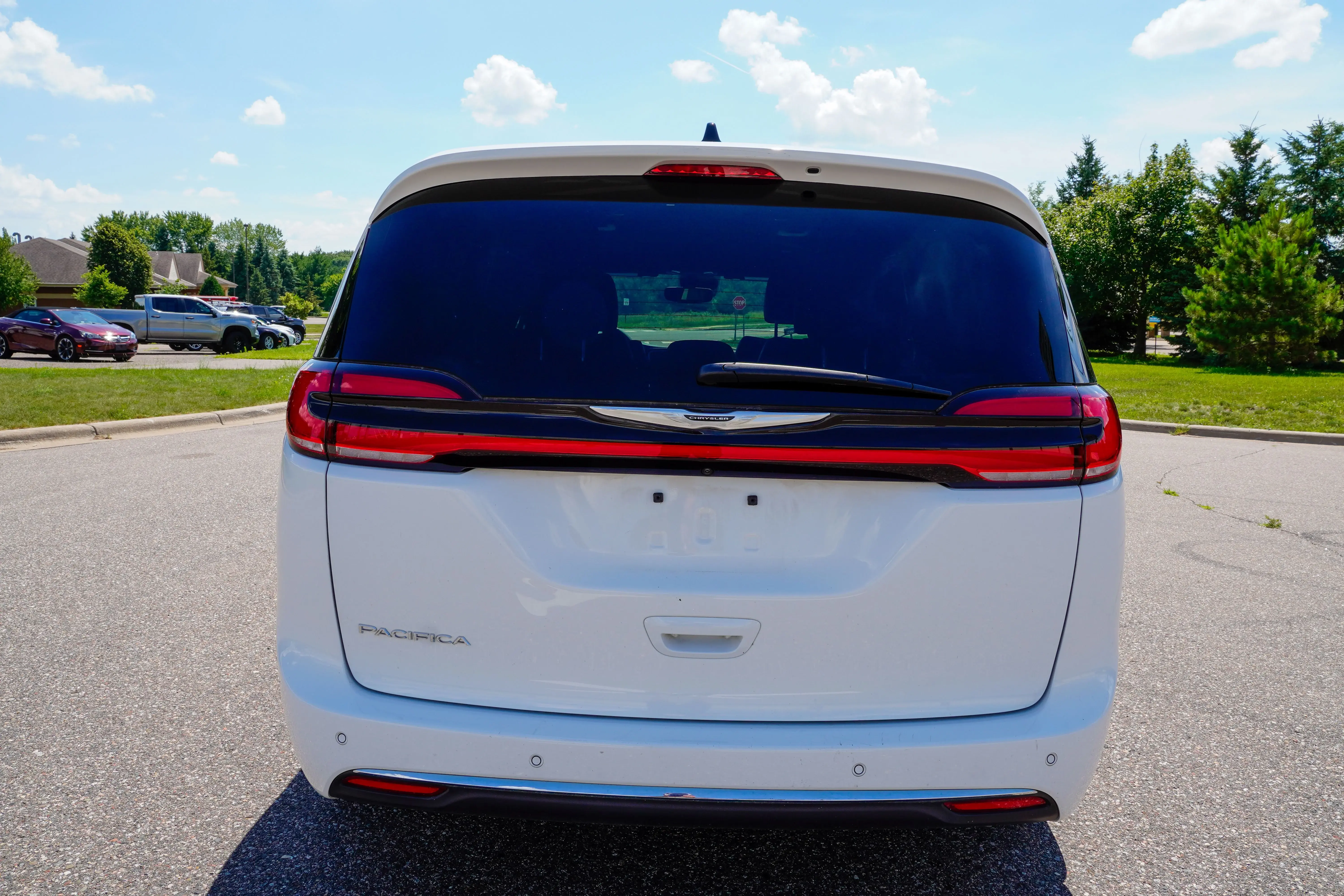 2025 Chrysler Pacifica Select photo 4
