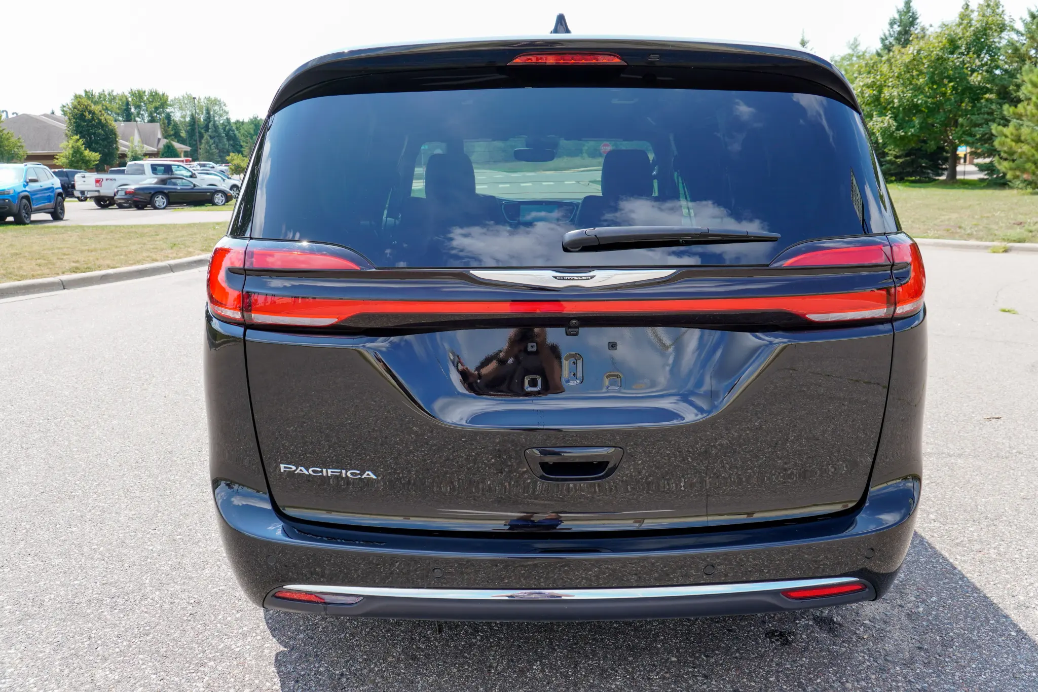 2026 Chrysler Pacifica Select photo 5