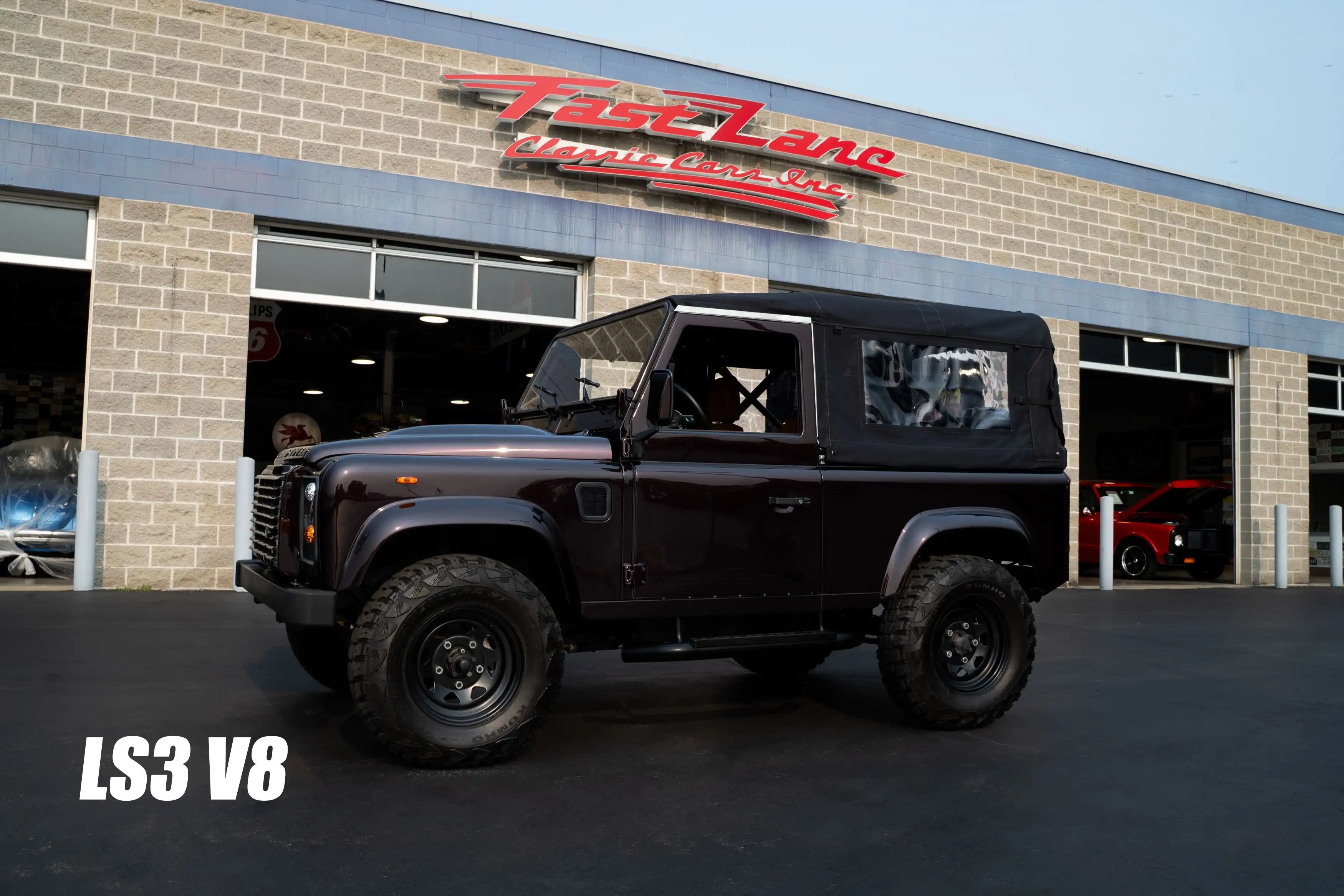 2015 Land Rover Defender's photo