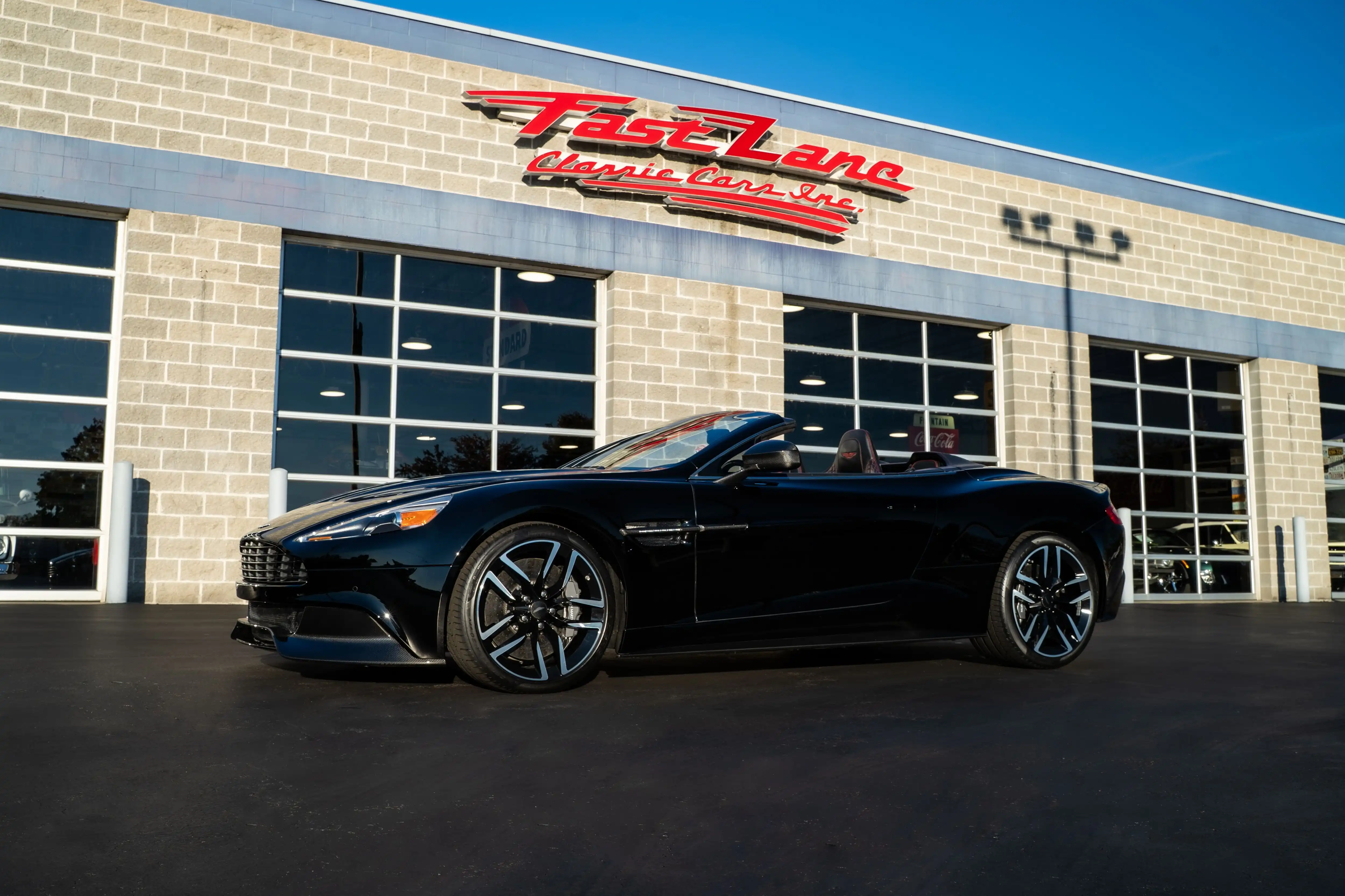 2015 Aston Martin Vanquish Vanquish Volante's photo