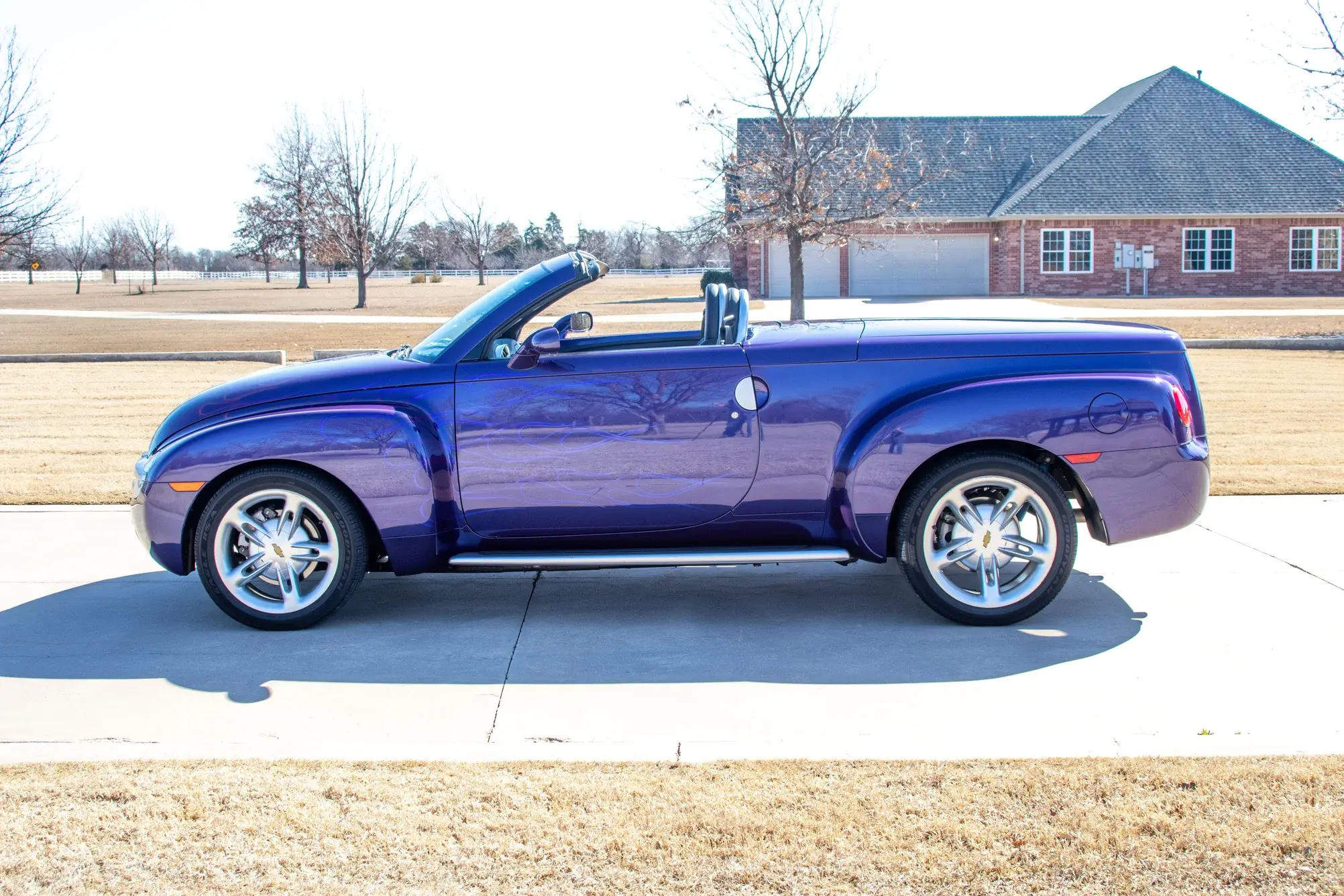 2004 Chevrolet SSR LS photo 5
