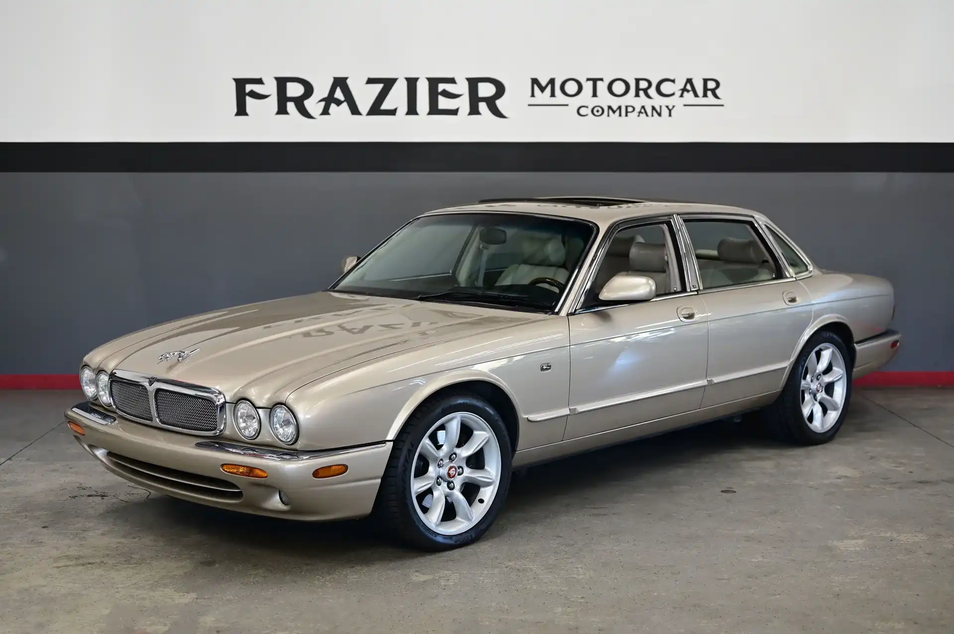 1999 Jaguar XJ XJR's photo