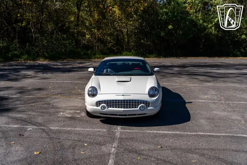 2005 Ford Thunderbird undefined photo 4