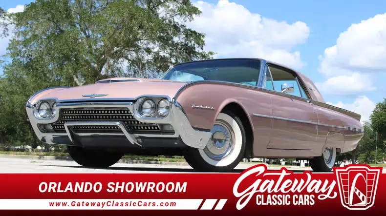2004 Ford Thunderbird Deluxe photo 5