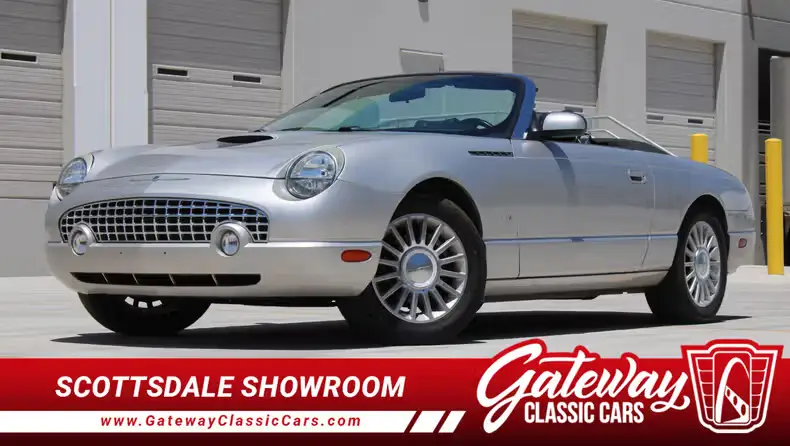 2002 Ford Thunderbird undefined photo 1