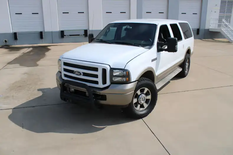 2000 Ford Excursion Limited photo 4