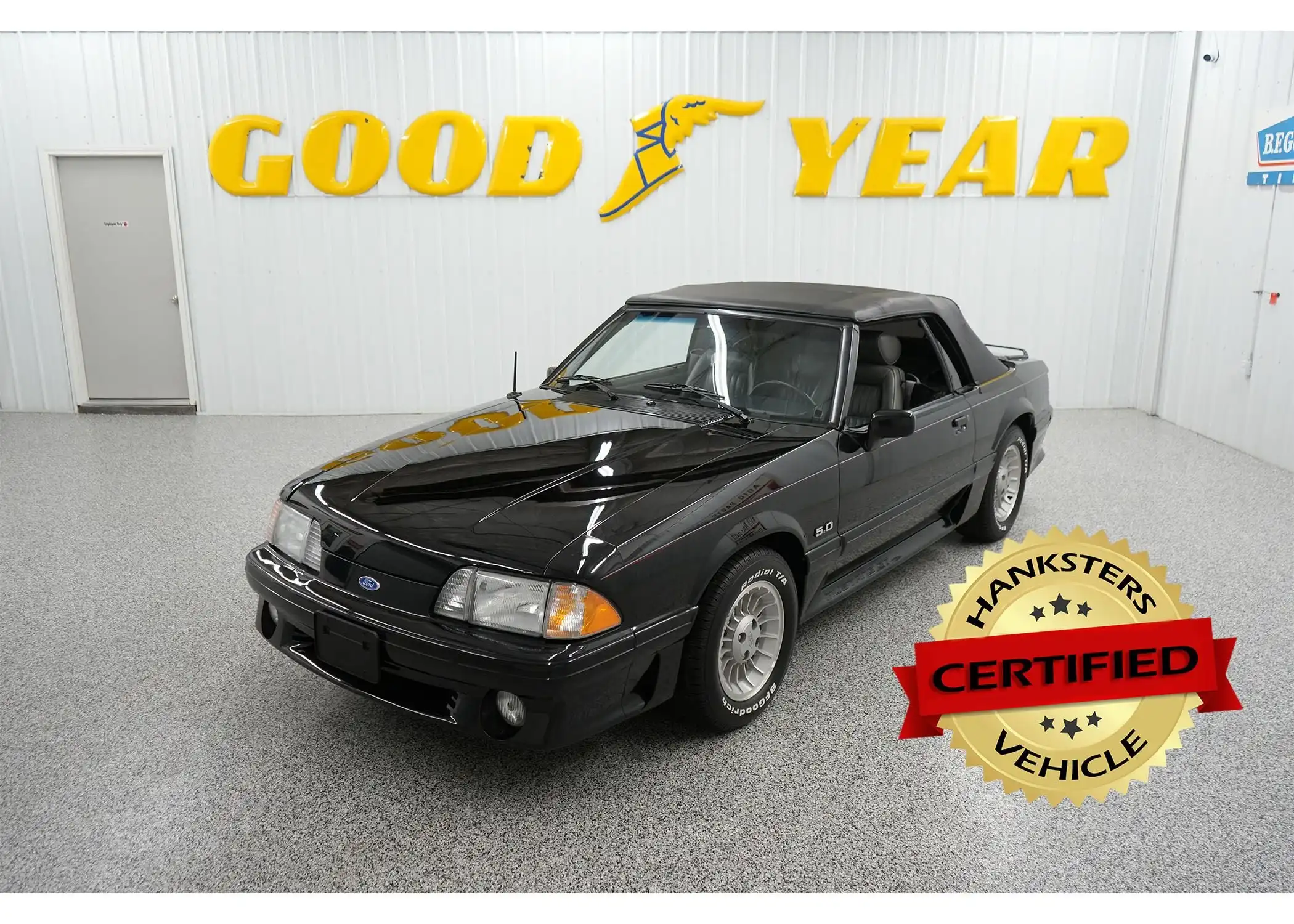 1989 Ford Mustang's photo