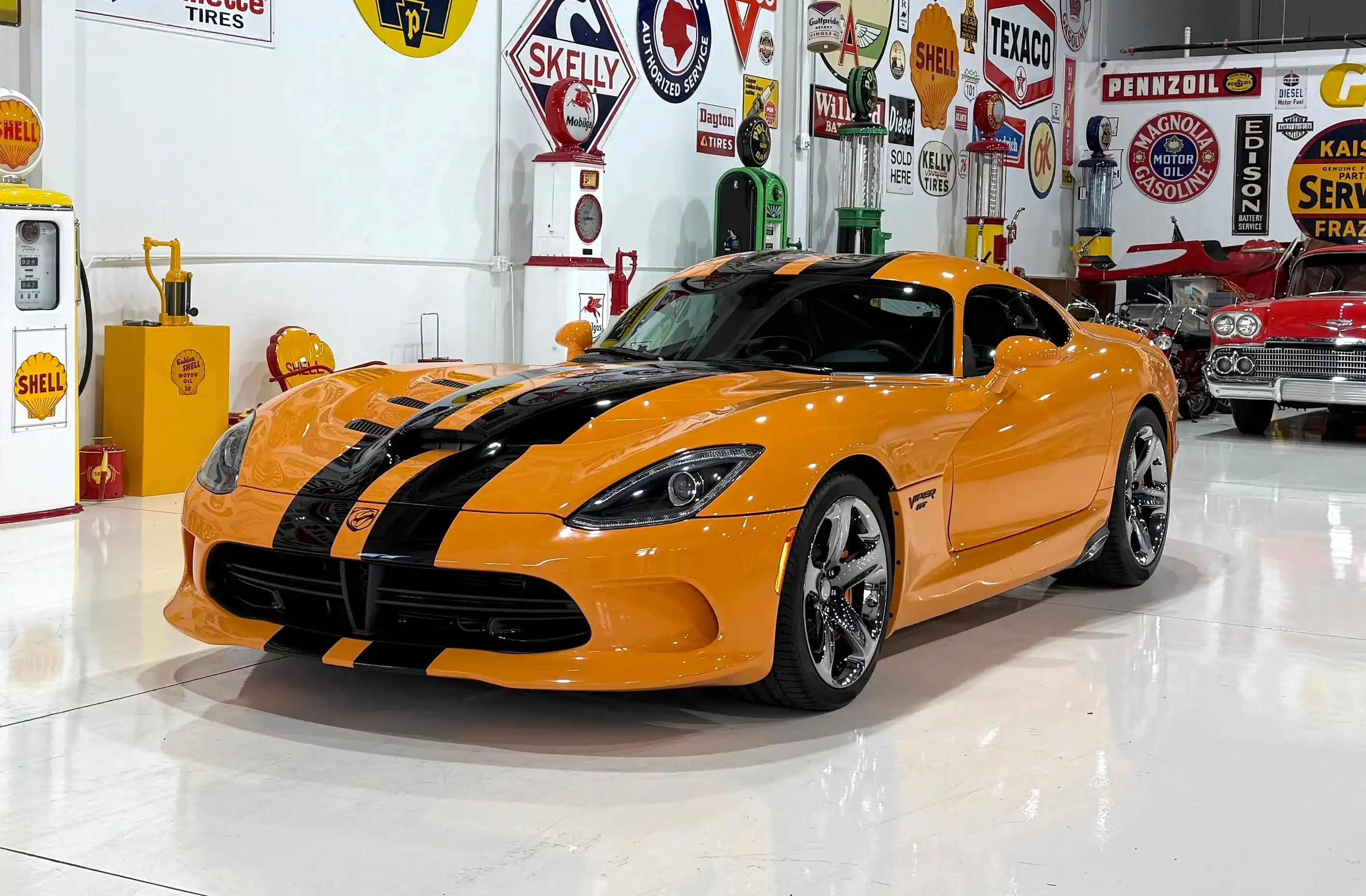 2017 Dodge Viper GTC's photo