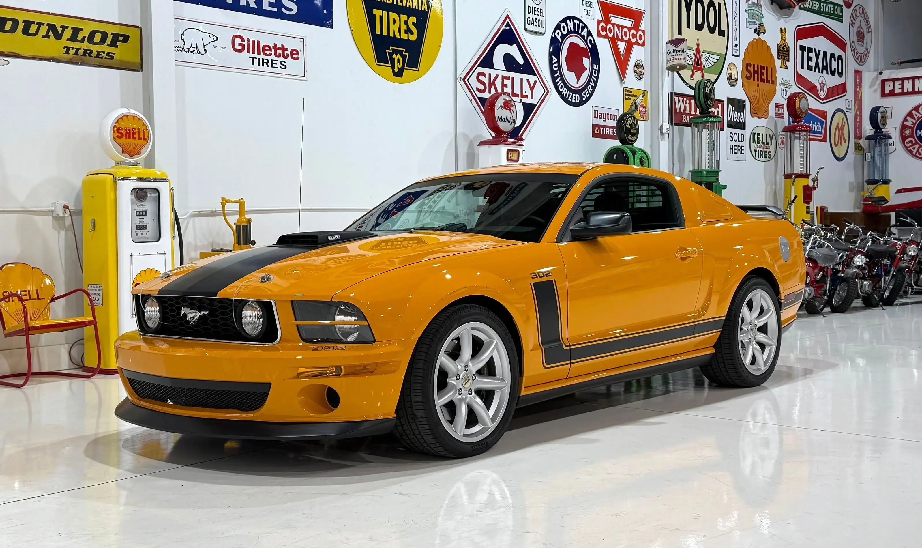 2007 Ford Mustang GT Deluxe photo 1