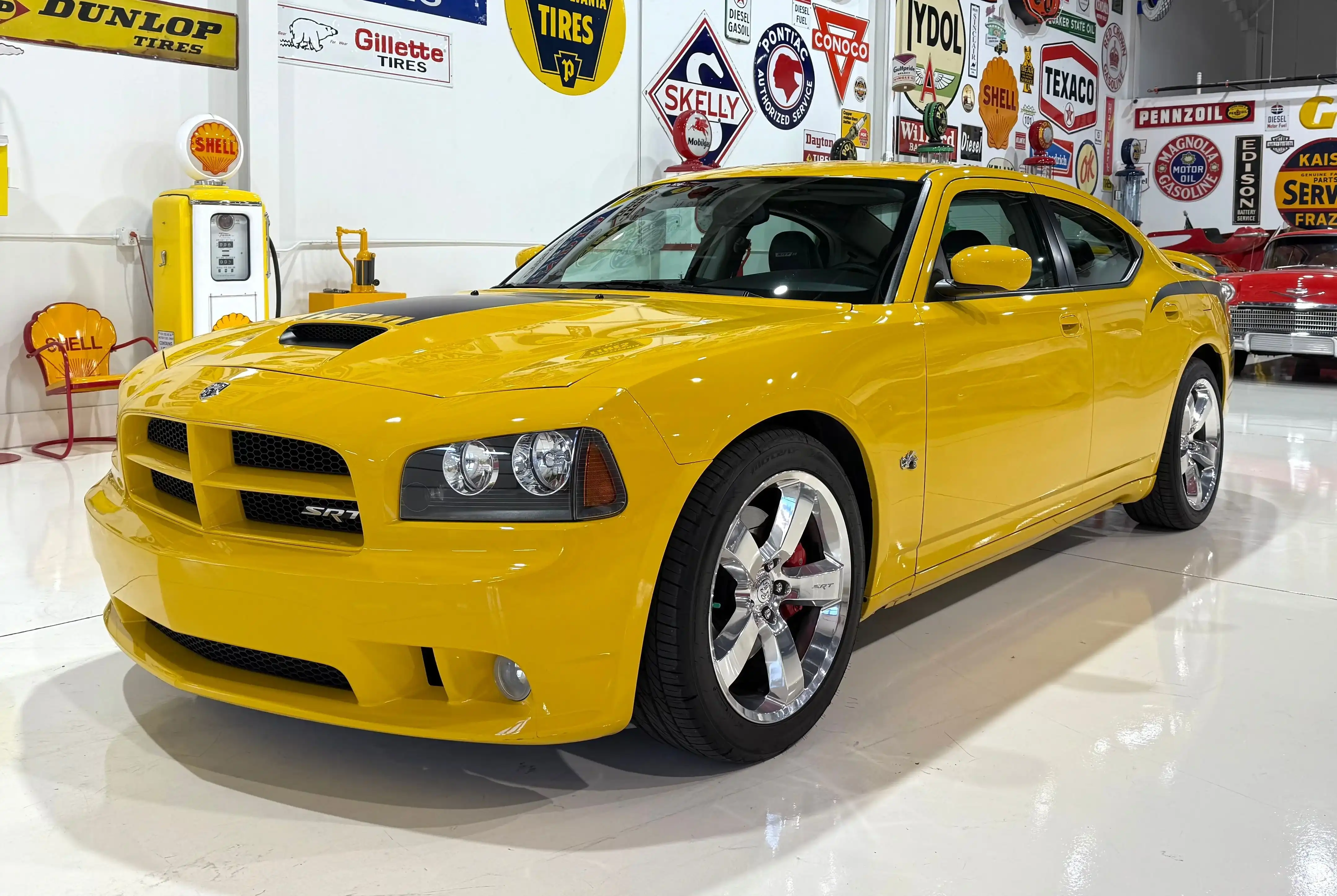 2007 Dodge Charger SRT8's photo