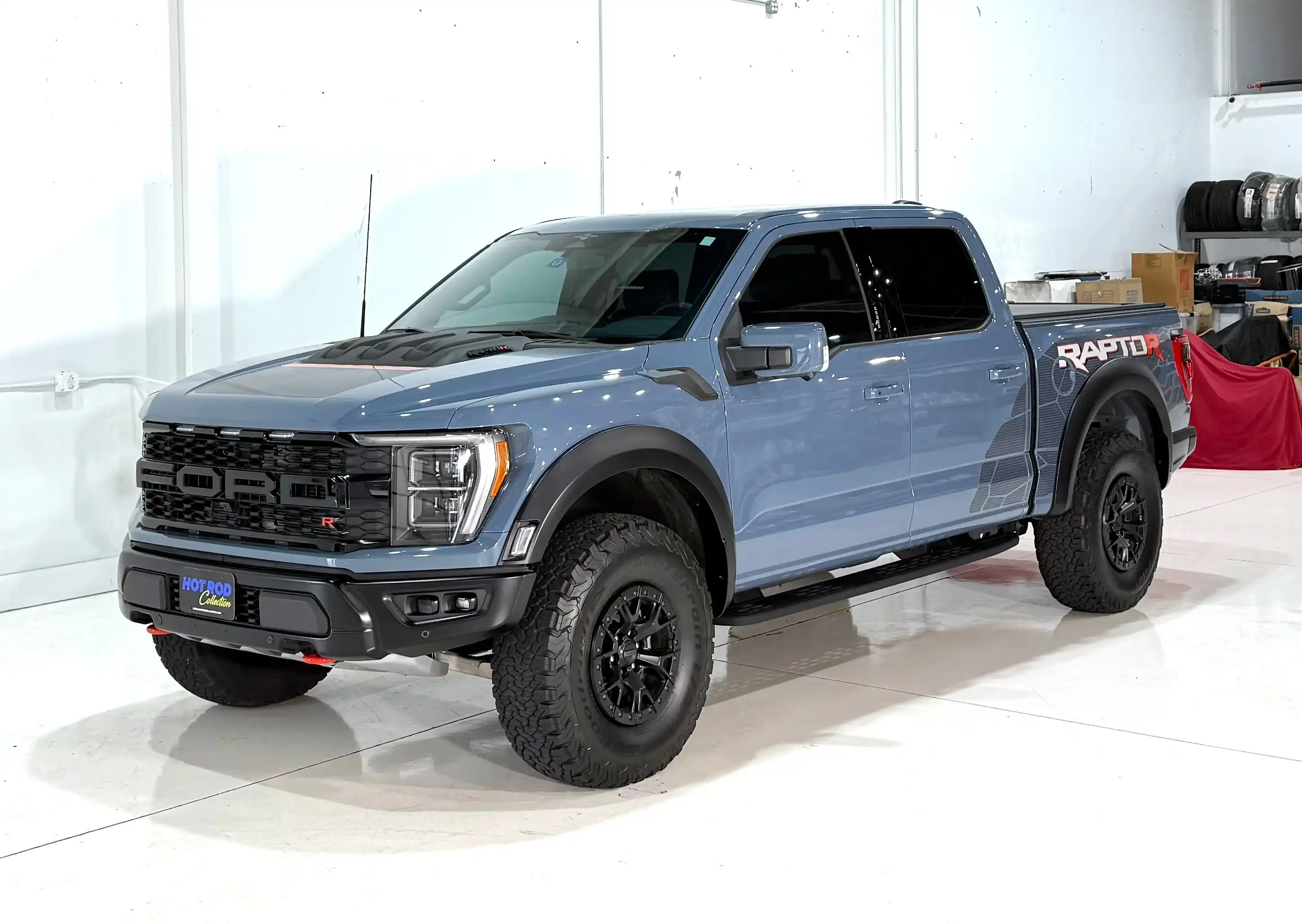 2023 Ford F-150 Raptor 4x4 SuperCrew 5-1/2 Box's photo