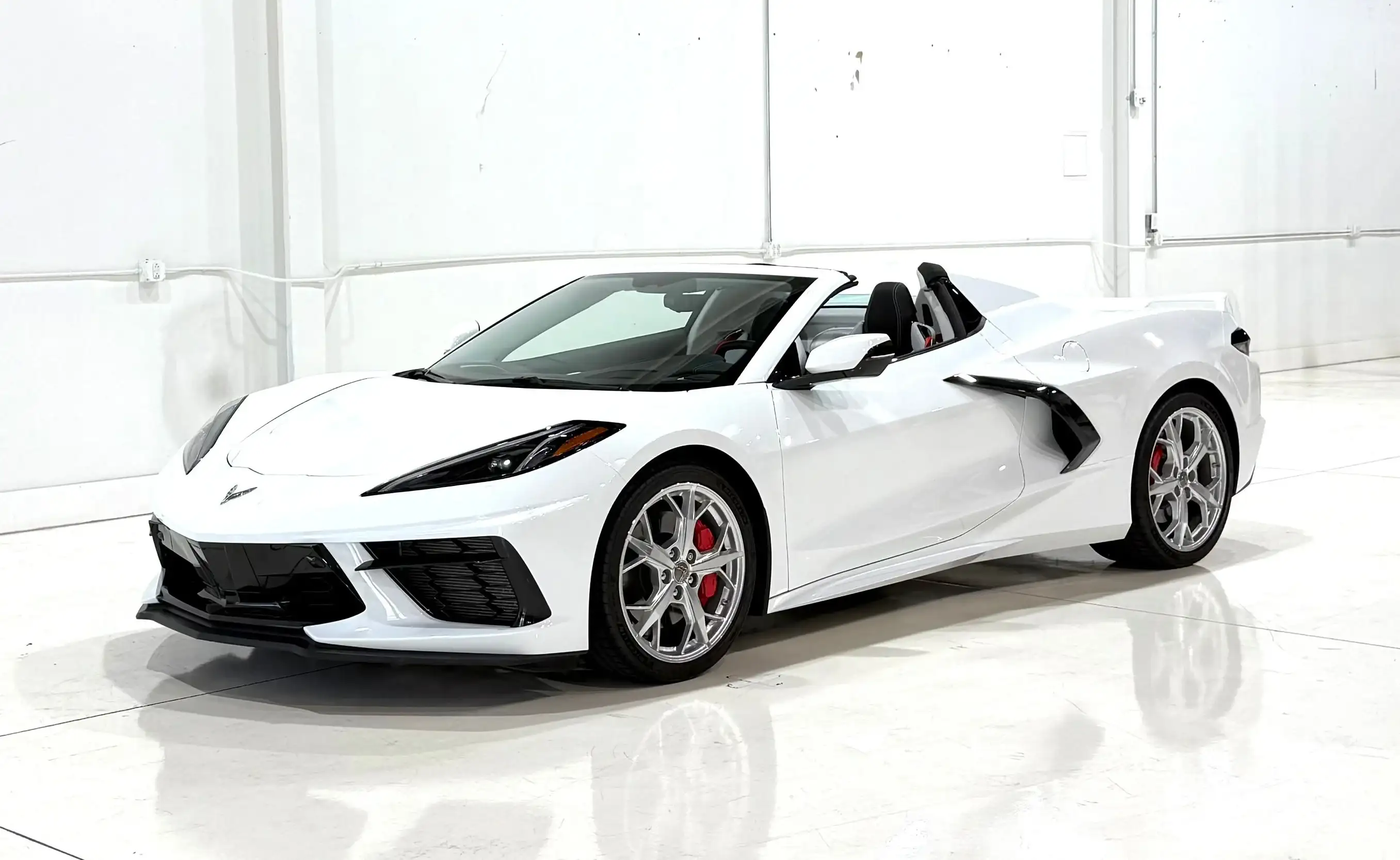 2020 Chevrolet Corvette Stingray Convertible 3LT's photo