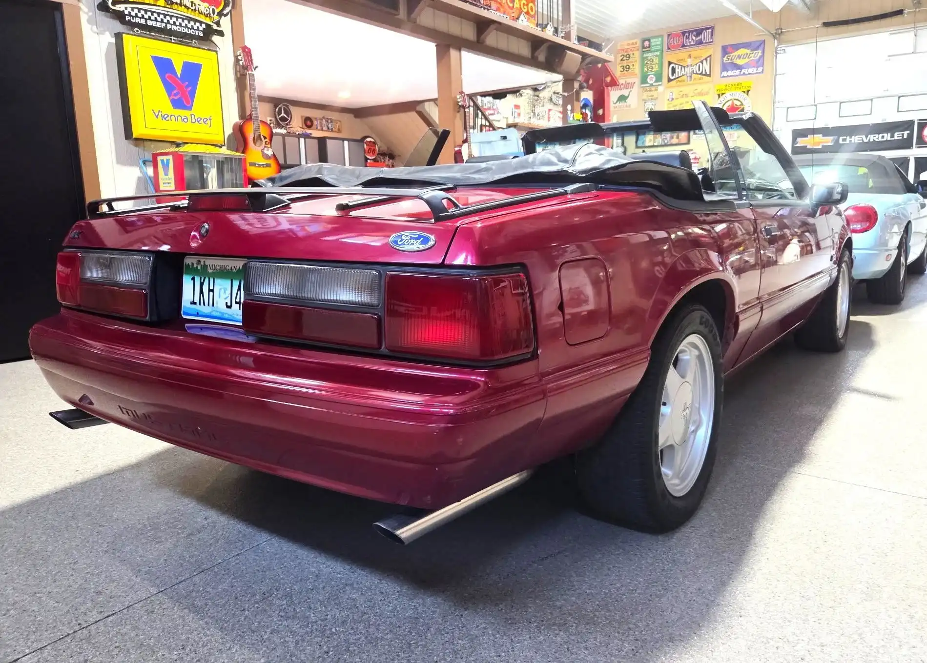 1993 Ford Mustang's photo