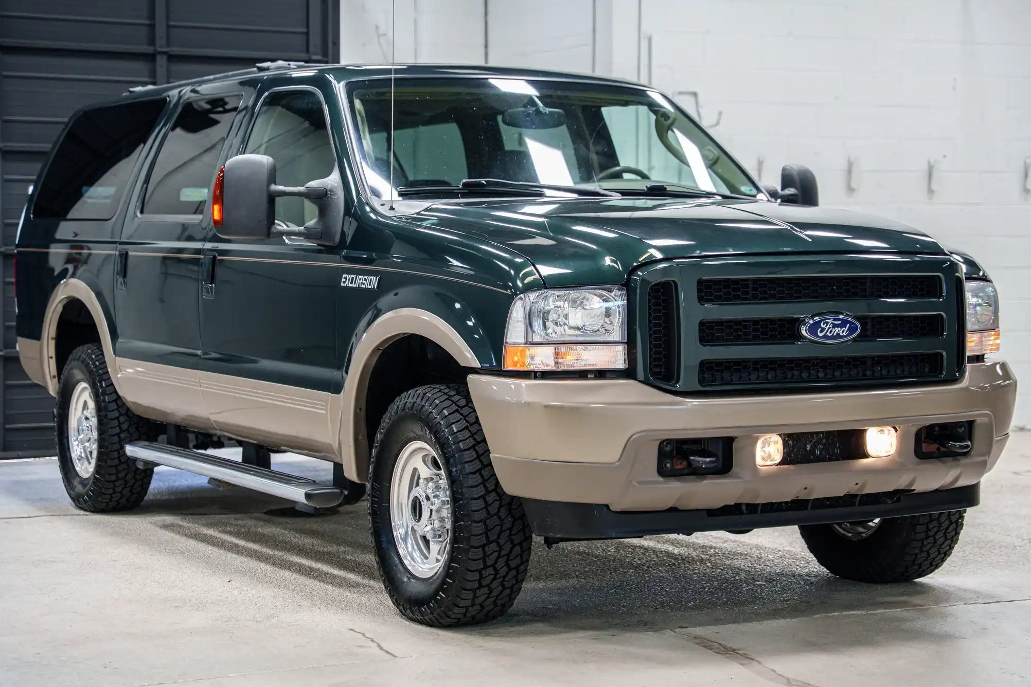 2004 Ford Excursion 6.0 Eddie Bauer 4WD's photo