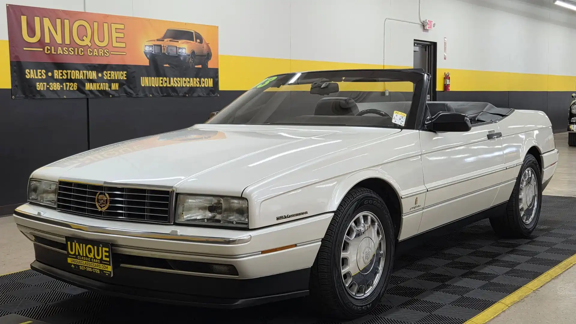 1993 Cadillac Allante's photo
