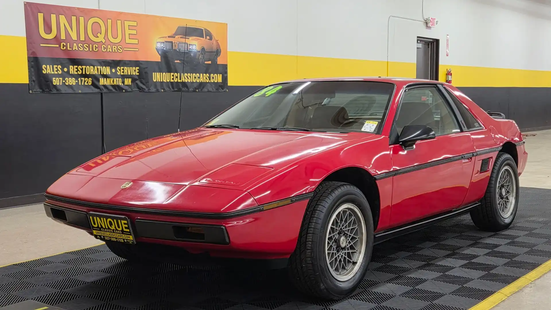 1984 Pontiac Fiero's photo