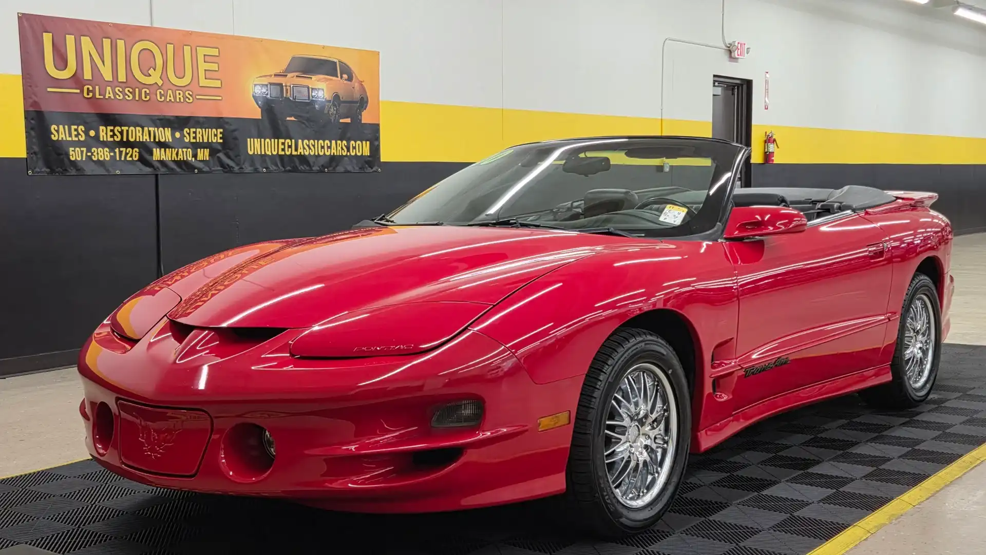 2000 Pontiac Firebird Trans Am's photo