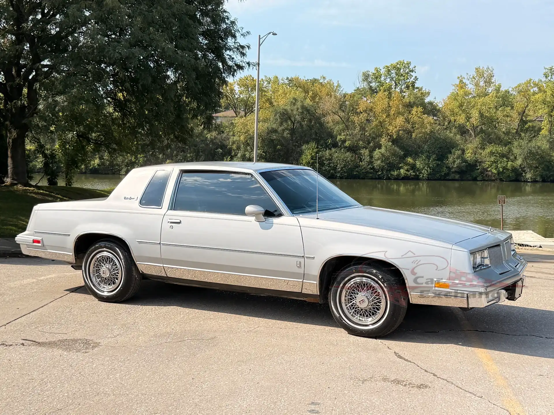 1986 Oldsmobile Cutlass Brougham's photo