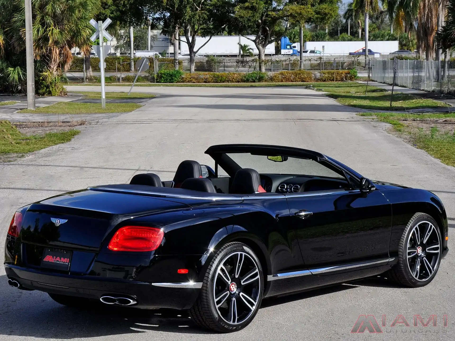 2013 Bentley Continental GT Base's photo