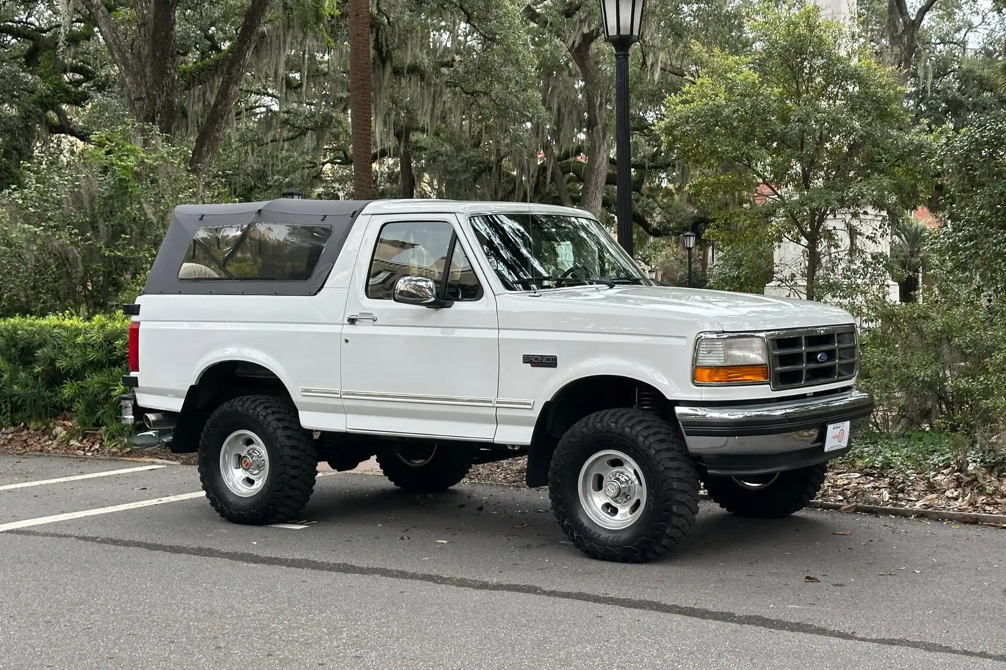 1993 Ford Bronco's photo