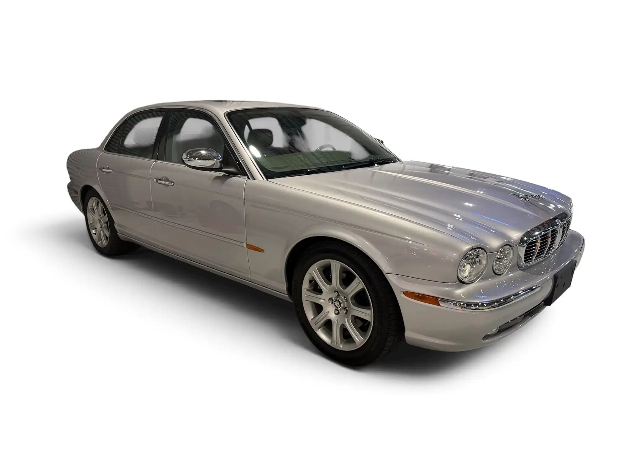 2004 Jaguar XJ XJ8's photo