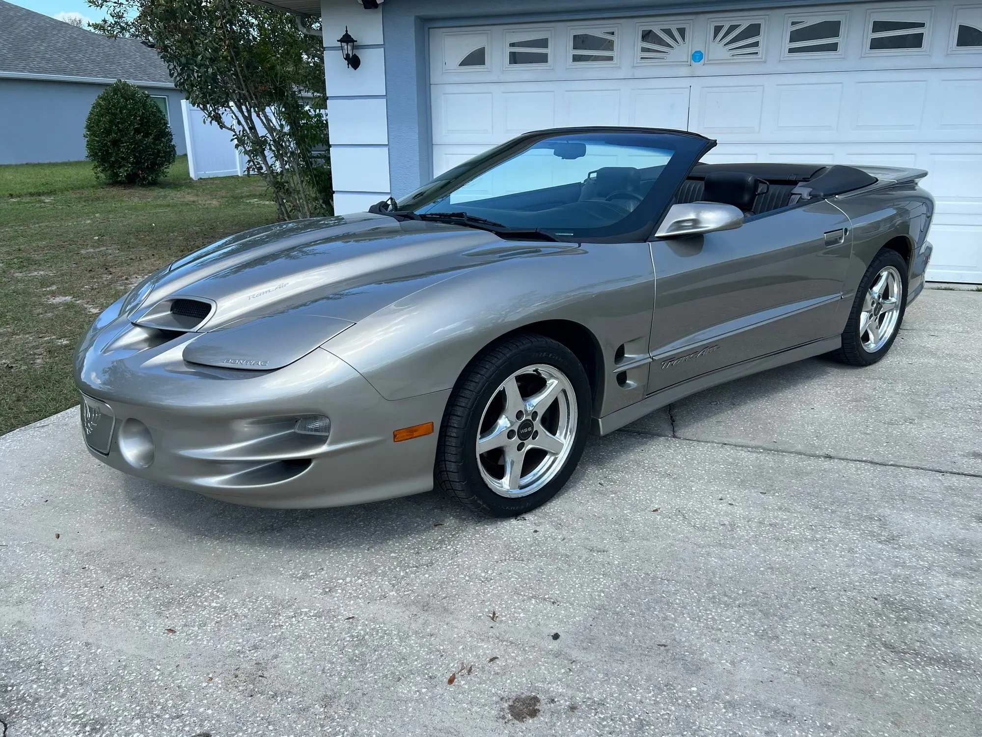 2000 Pontiac Firebird Trans Am photo 3