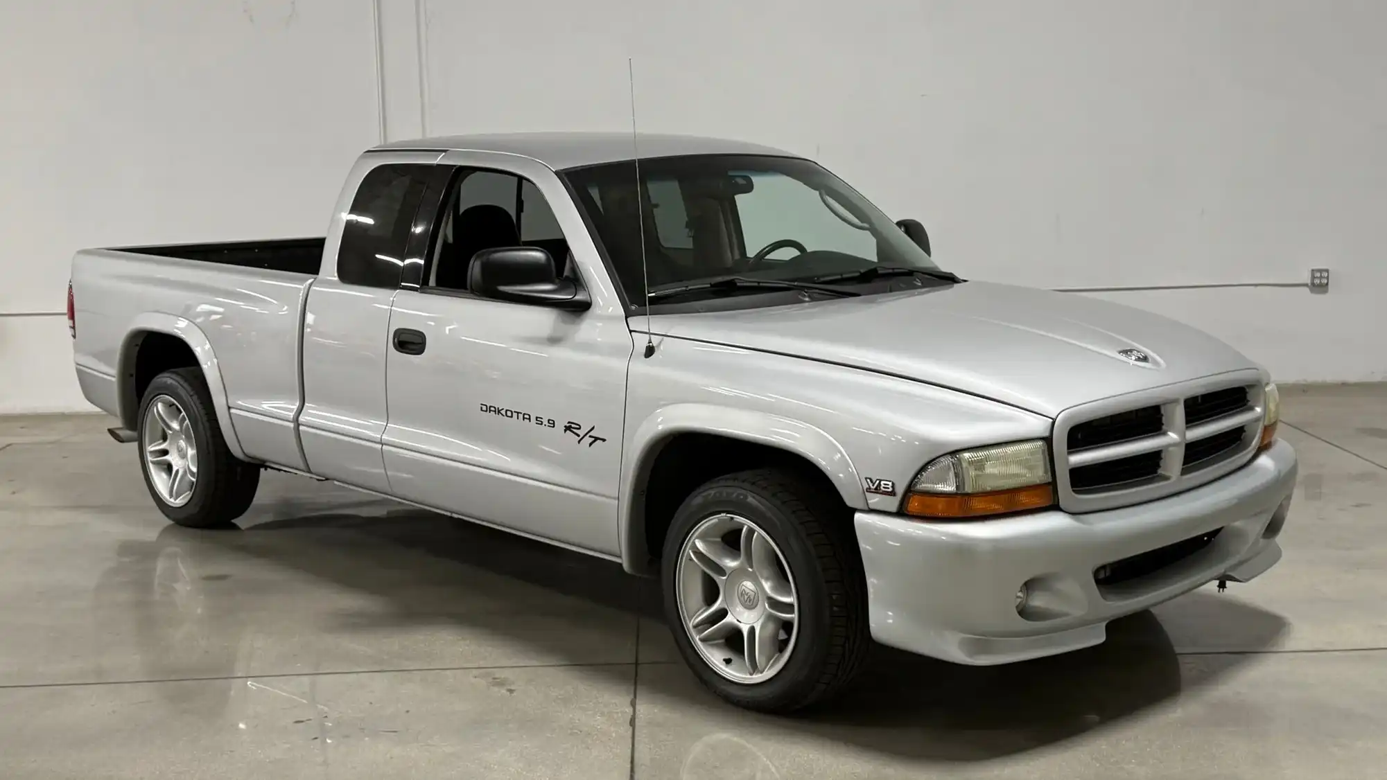 2001 Dodge Dakota R/T SPORT CLUB CAB's photo