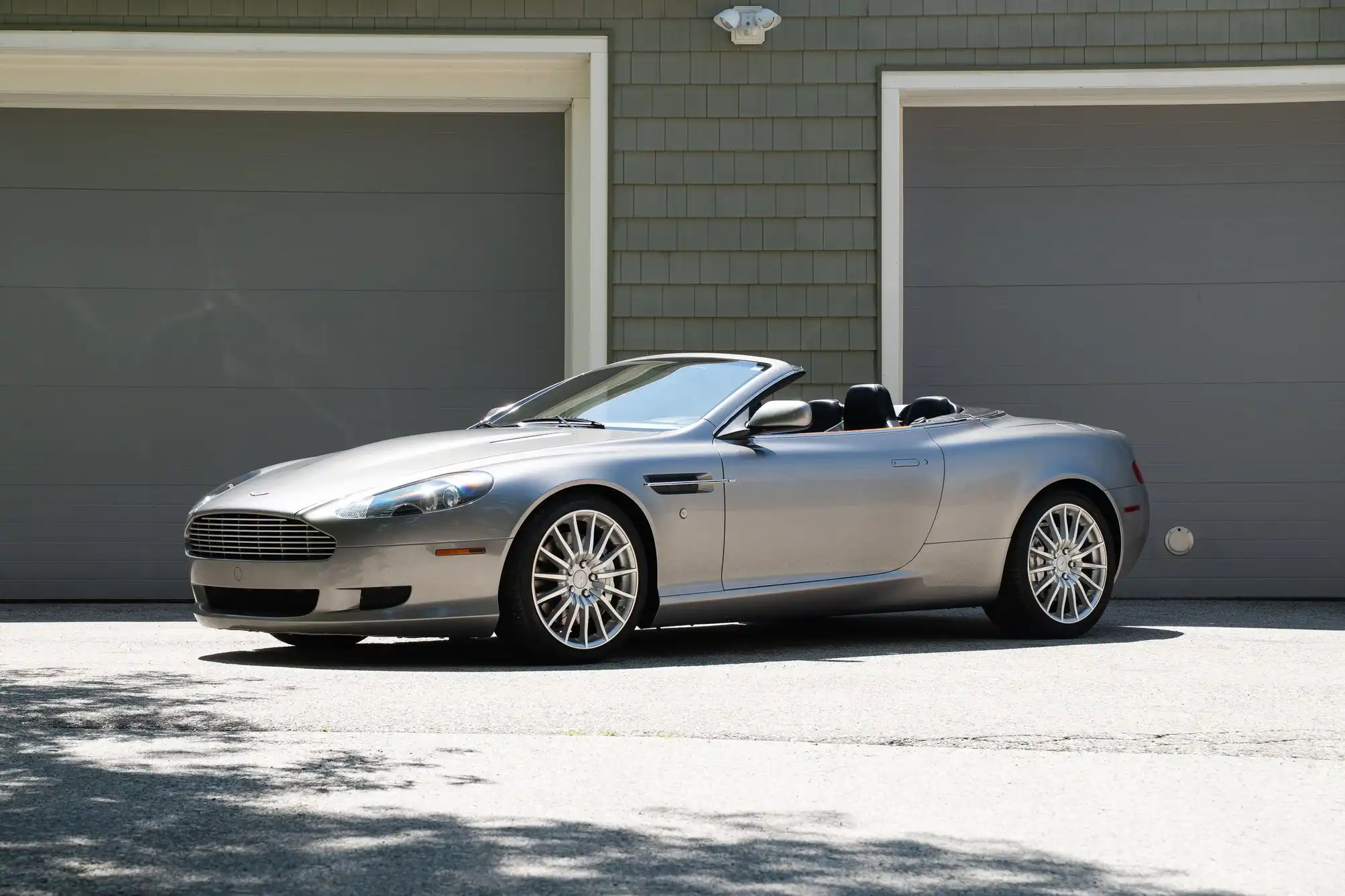 2006 Aston Martin DB9 Volante's photo