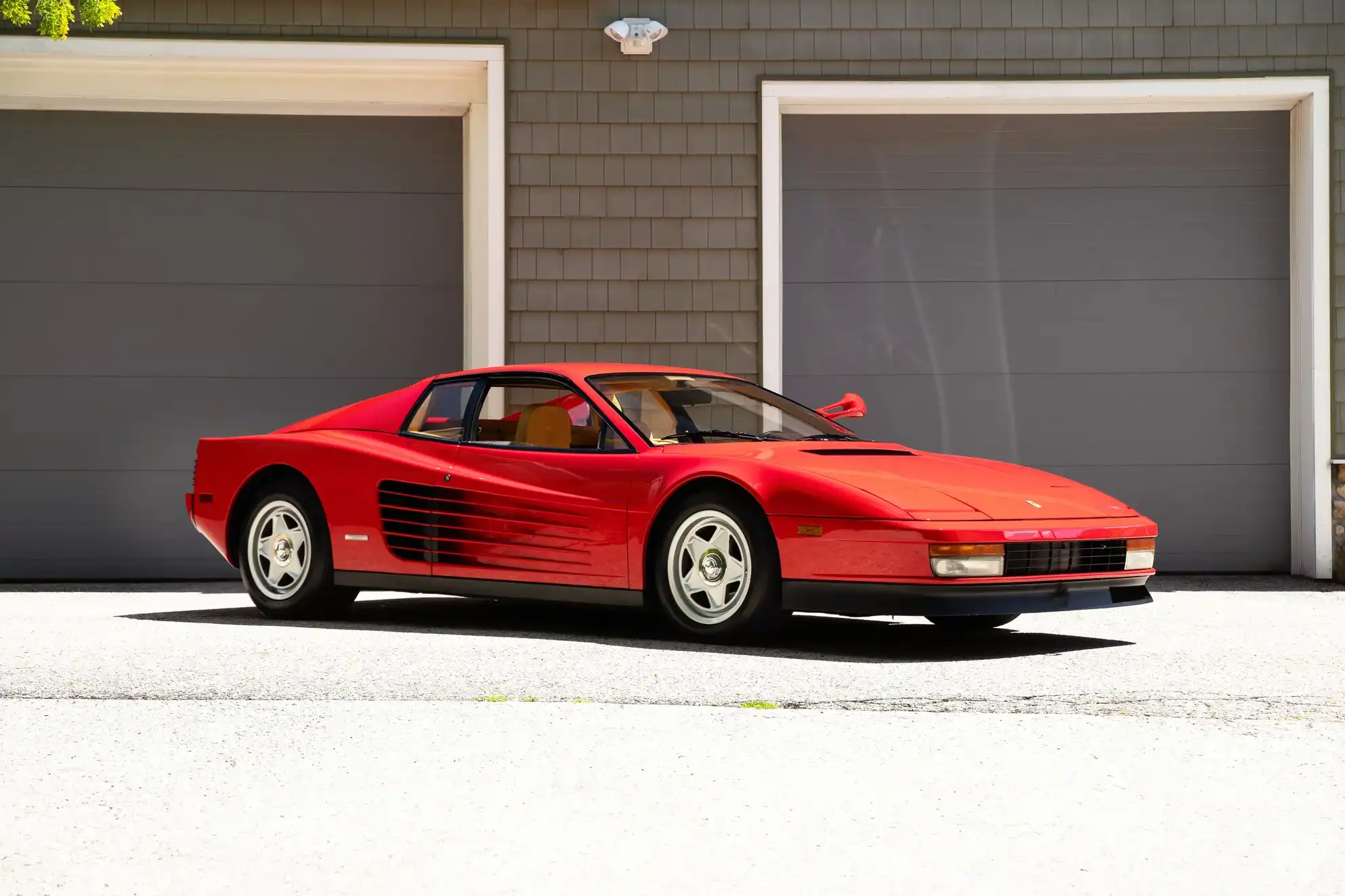 1986 Ferrari Testarossa's photo