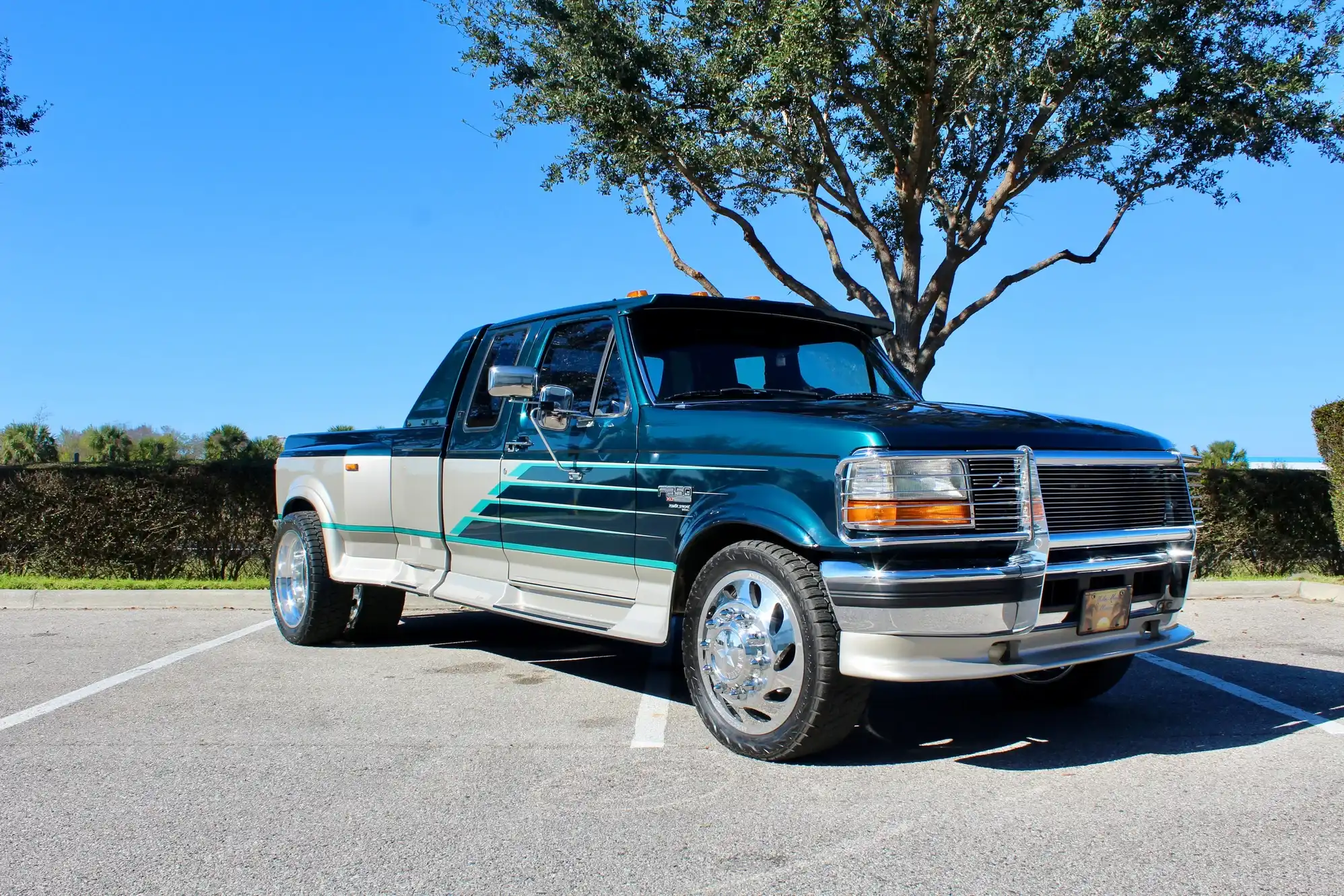1996 Ford F-350's photo
