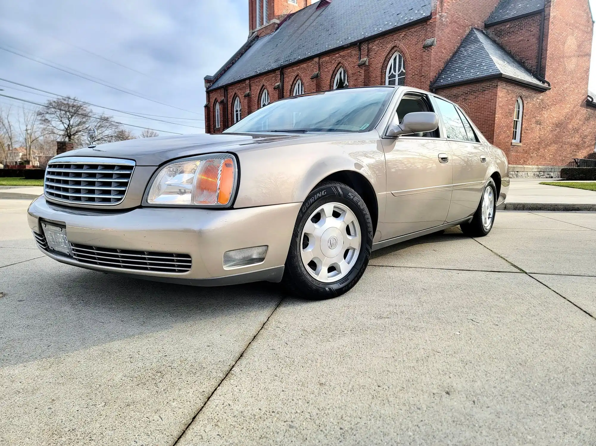 2002 Cadillac DeVille Base's photo