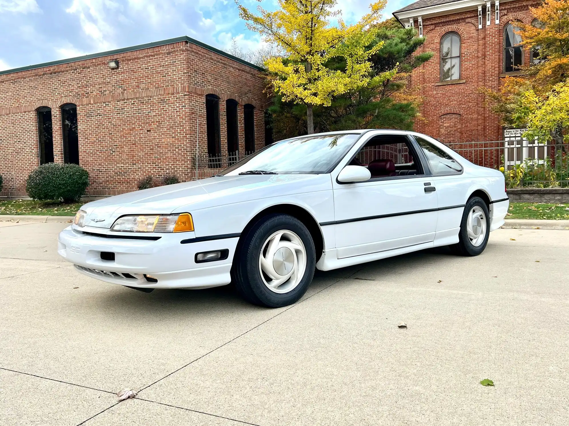 1991 Ford Thunderbird's photo