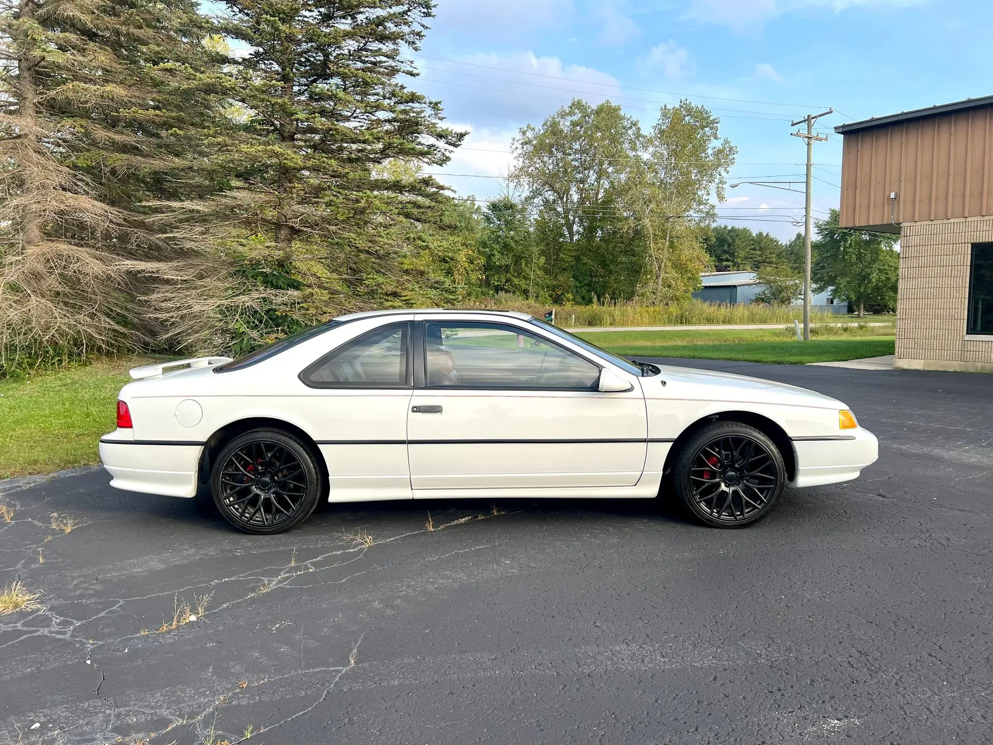 1991 Ford Thunderbird undefined photo 5