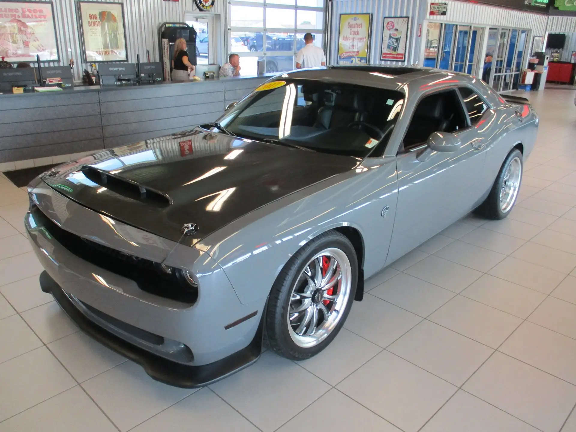 2017 Dodge Challenger SRT Hellcat's photo