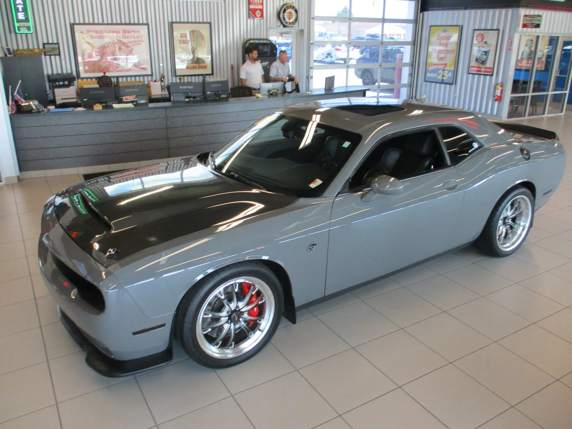 2017 Dodge Challenger SRT Hellcat photo 4