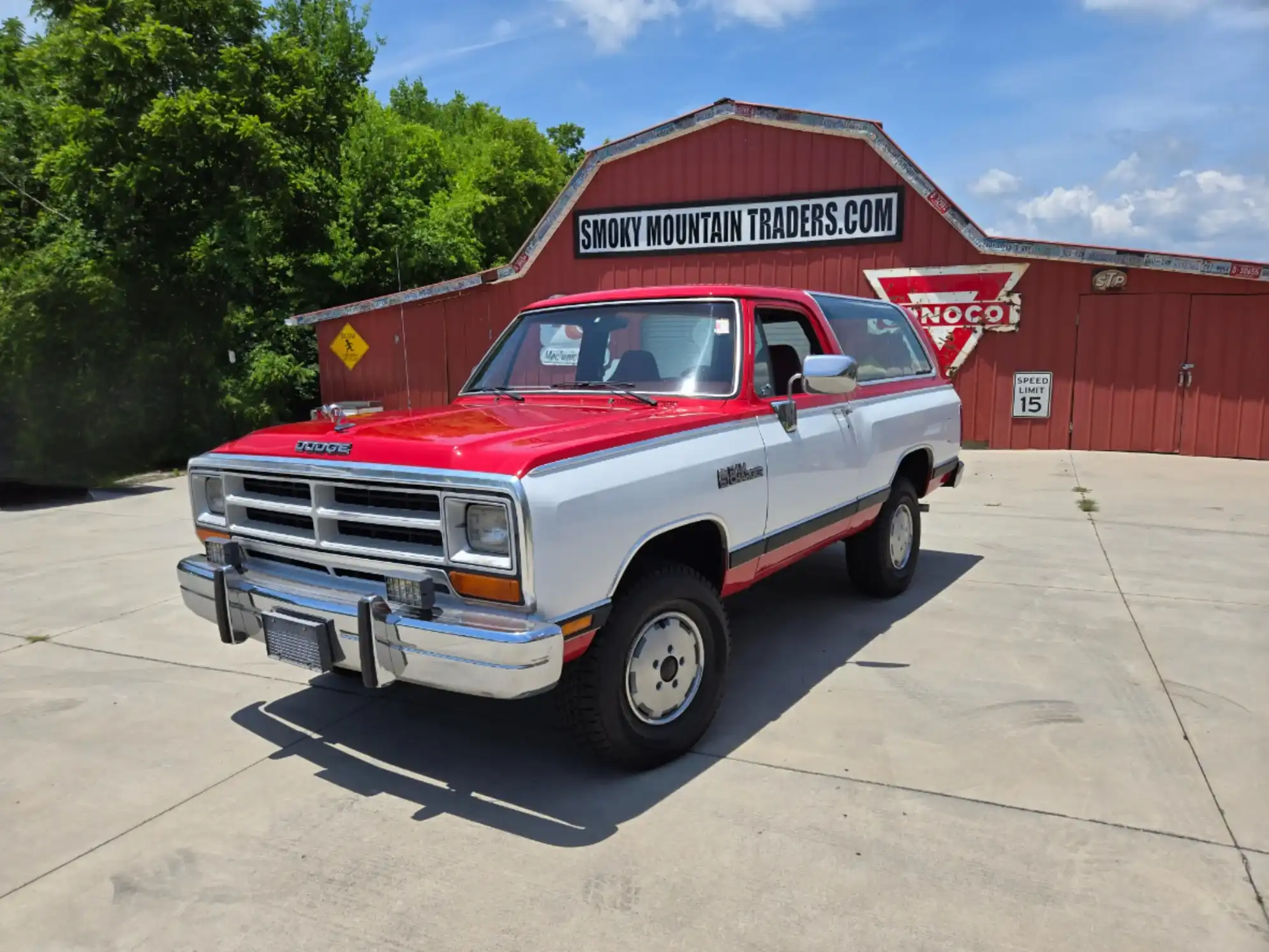 1989 Dodge Ramcharger's photo