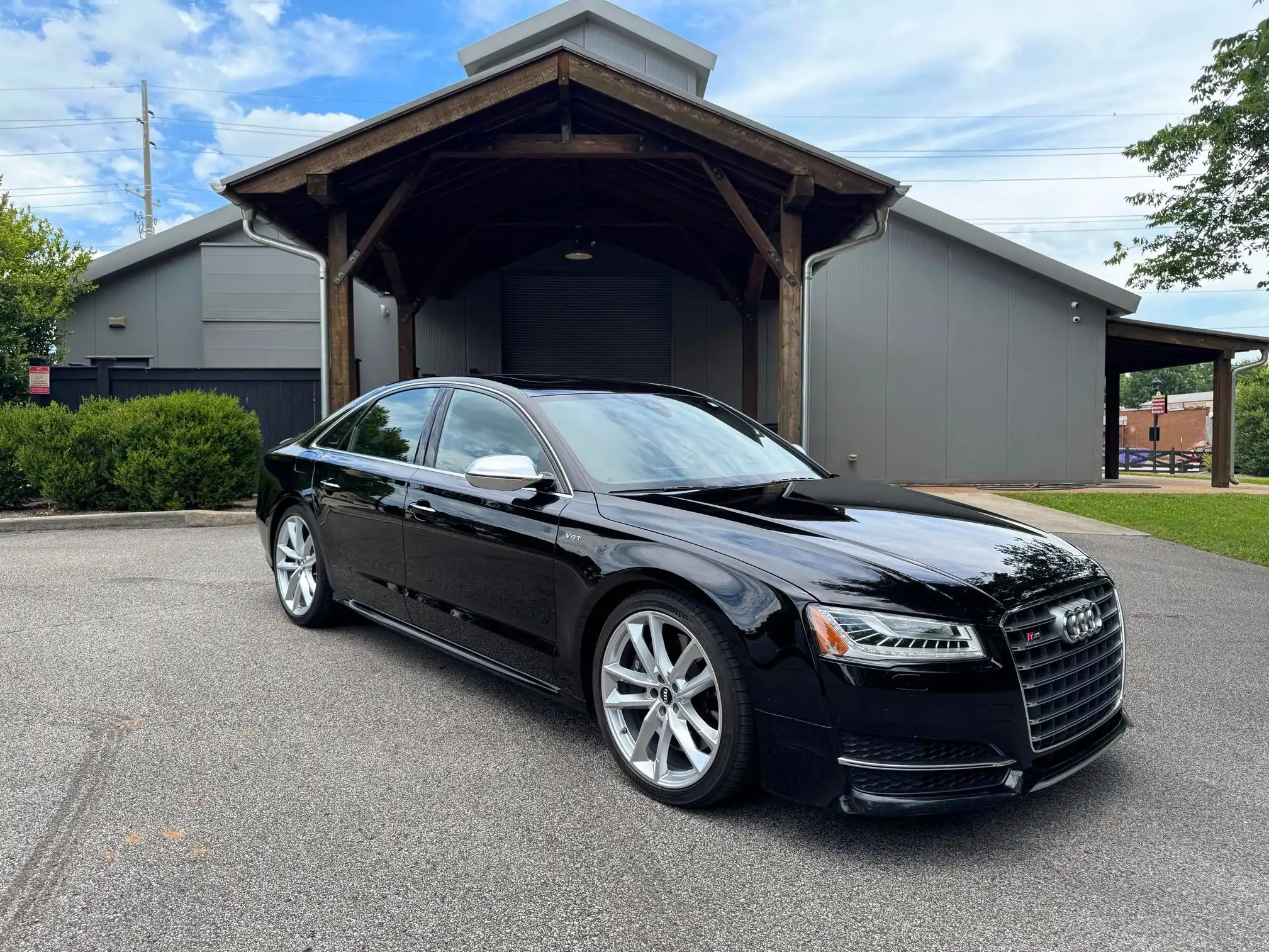2017 Audi S8 4.0T Plus quattro Tiptronic's photo