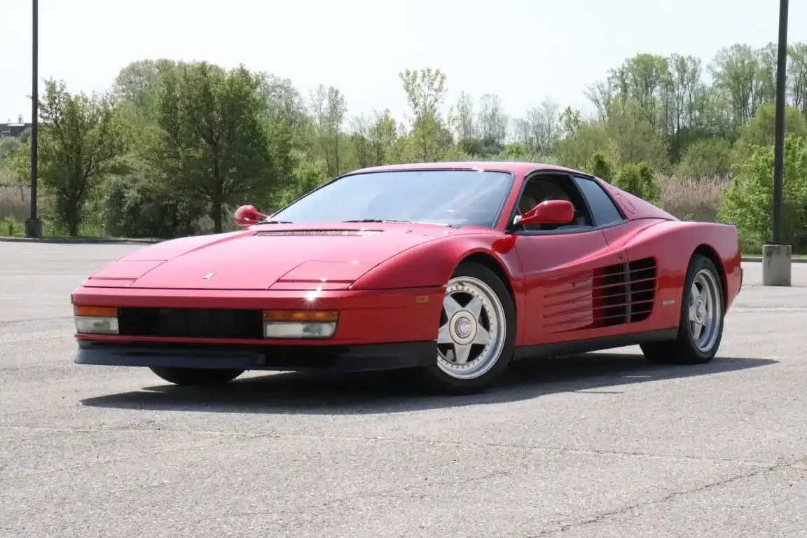 1987 Ferrari Testarossa's photo