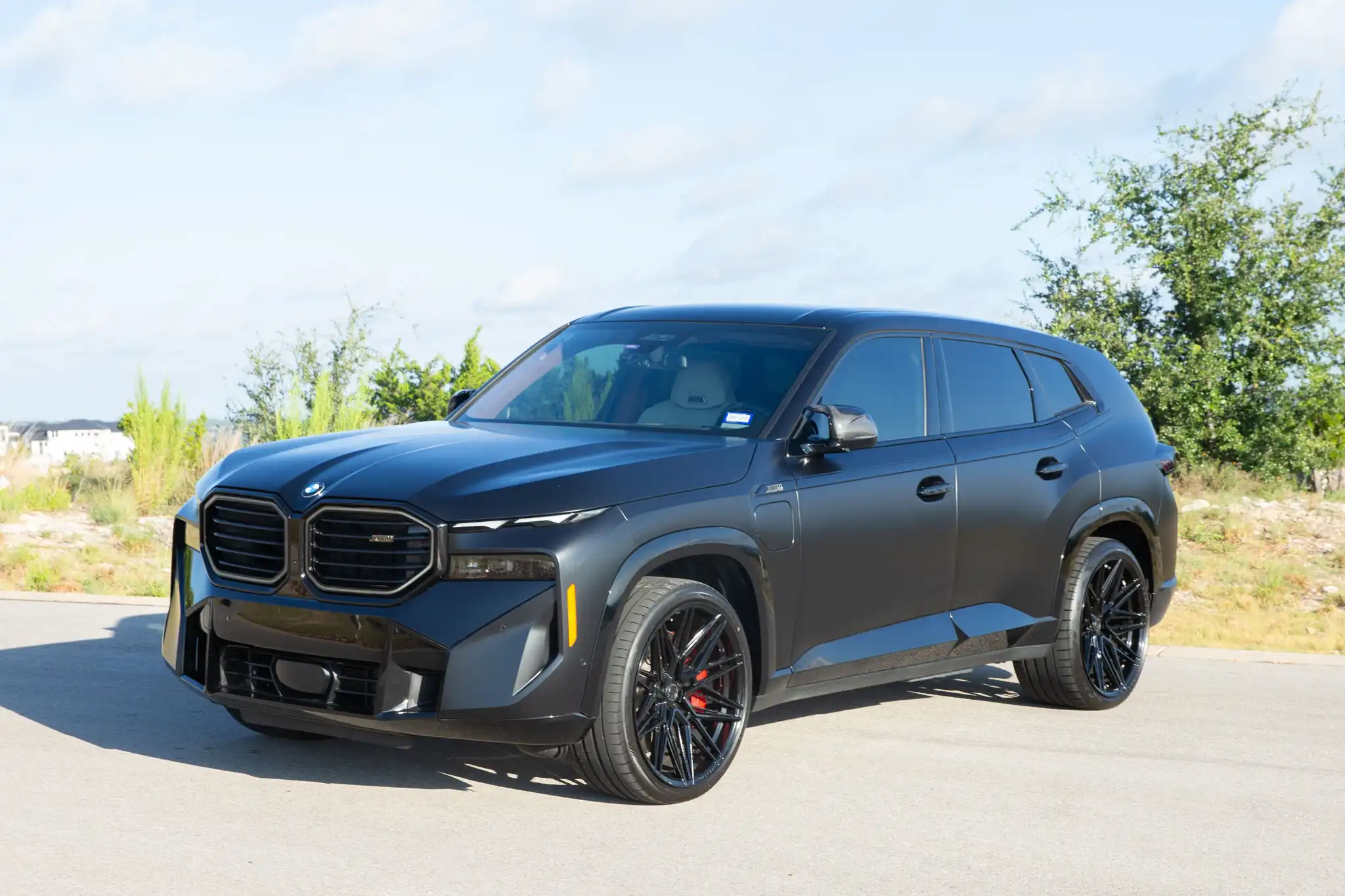 2024 BMW XM Base's photo