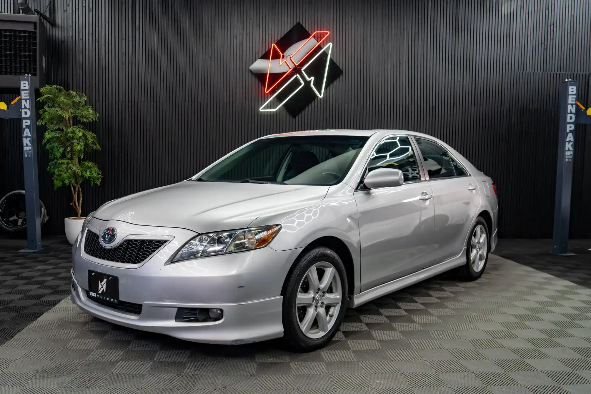 2009 Toyota Camry 2.4 SE's photo