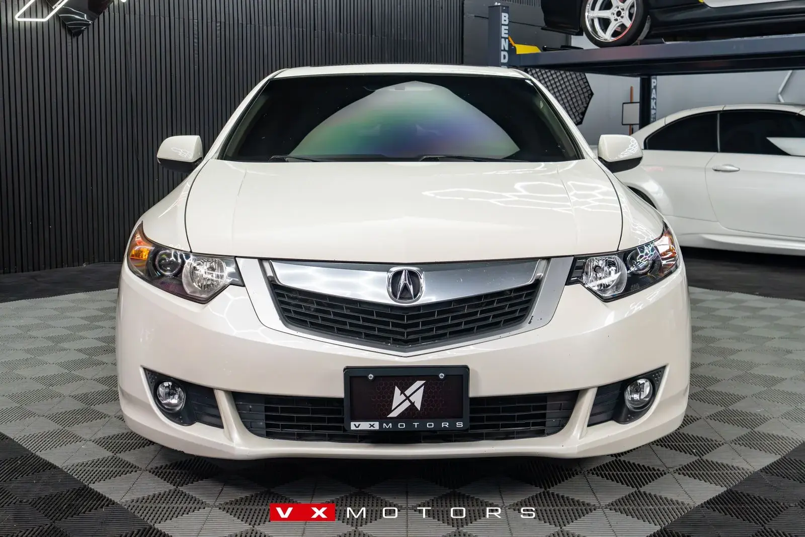 2010 Acura TSX Auto 4dr Sdn I4 photo 3