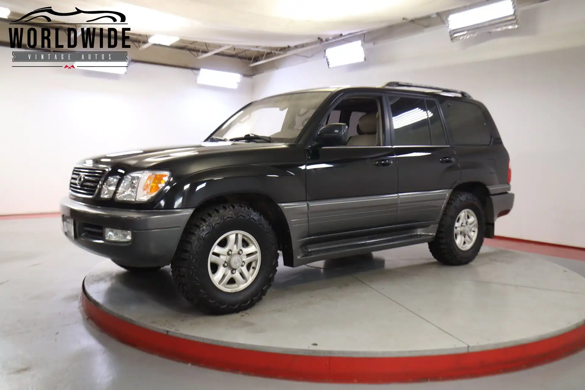 2000 Lexus LX 600 470's photo