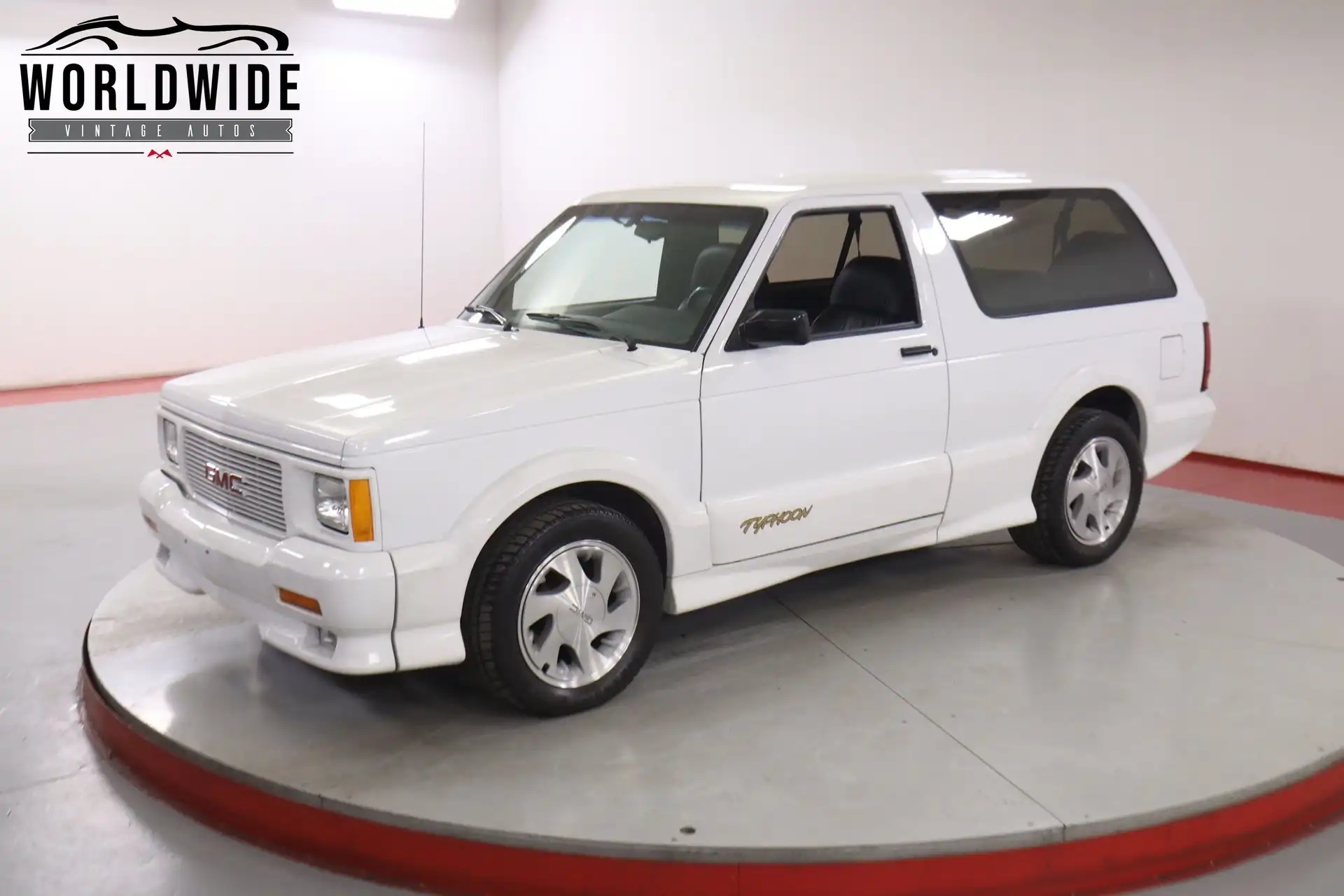 1993 GMC Typhoon's photo