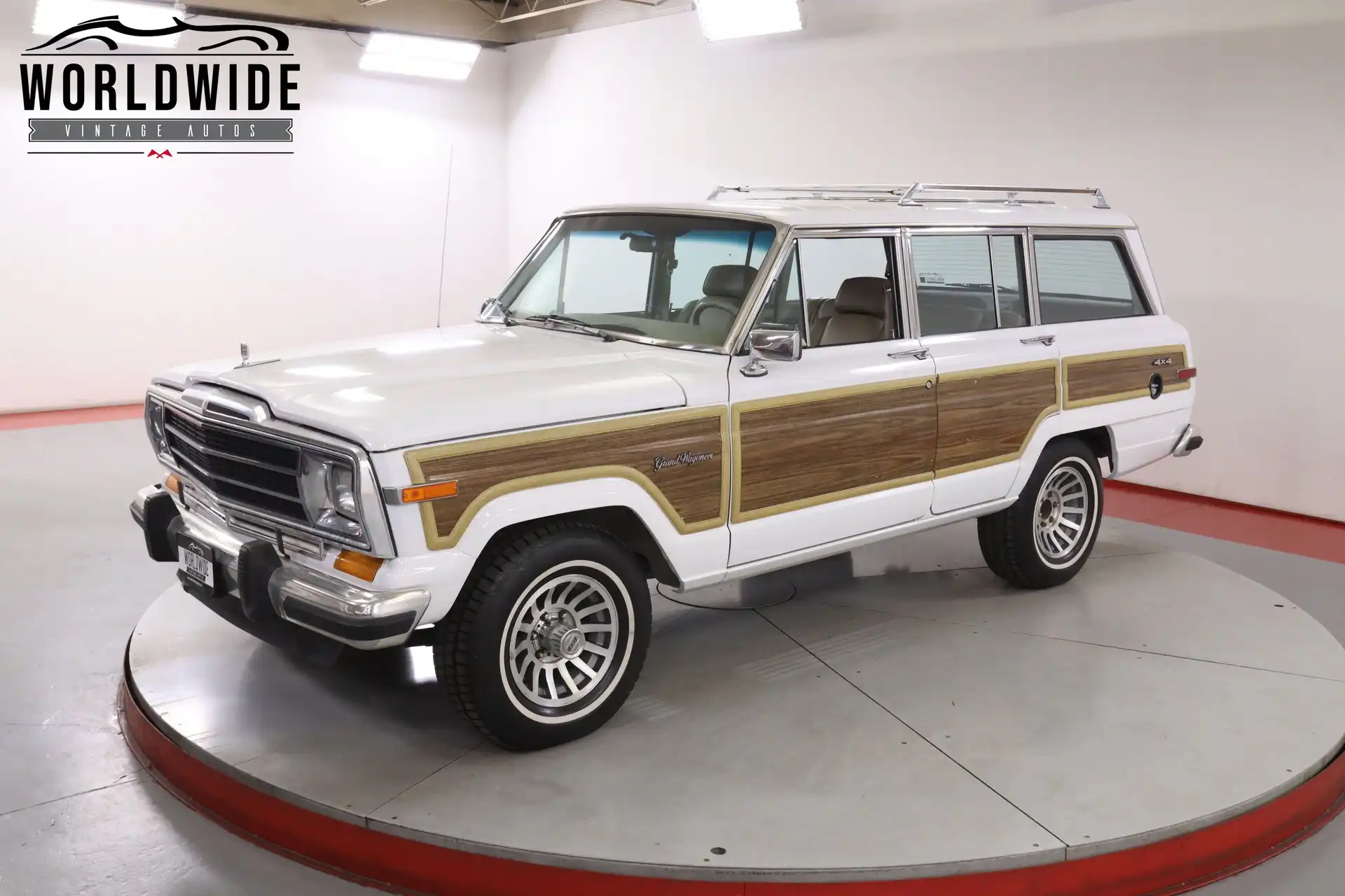 1990 Jeep Grand Wagoneer's photo