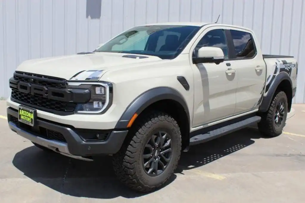 2025 Ford Ranger Raptor 4x4 SuperCrew 5' Box's photo